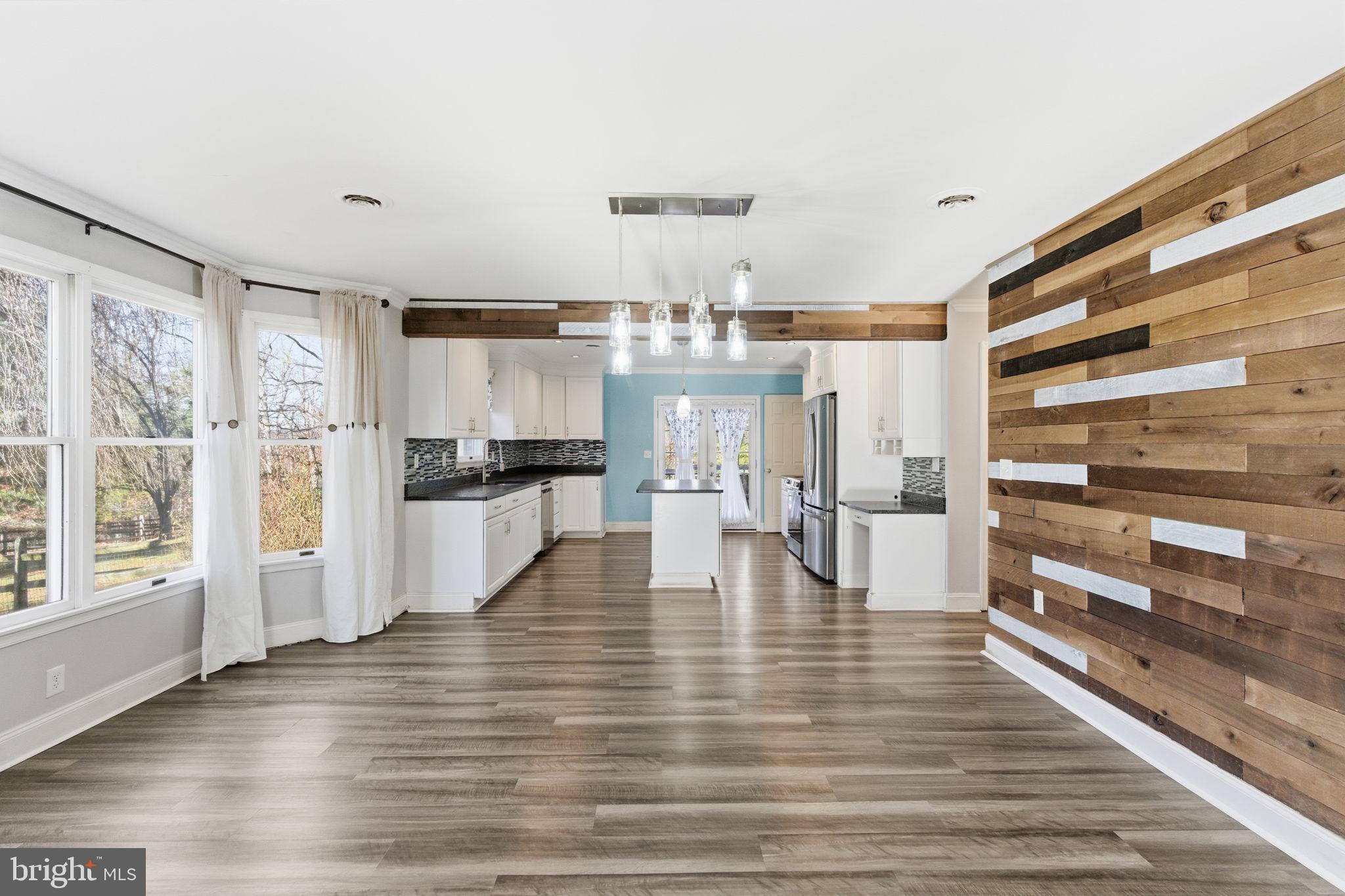 HIDDEN MEADOWS - Residential