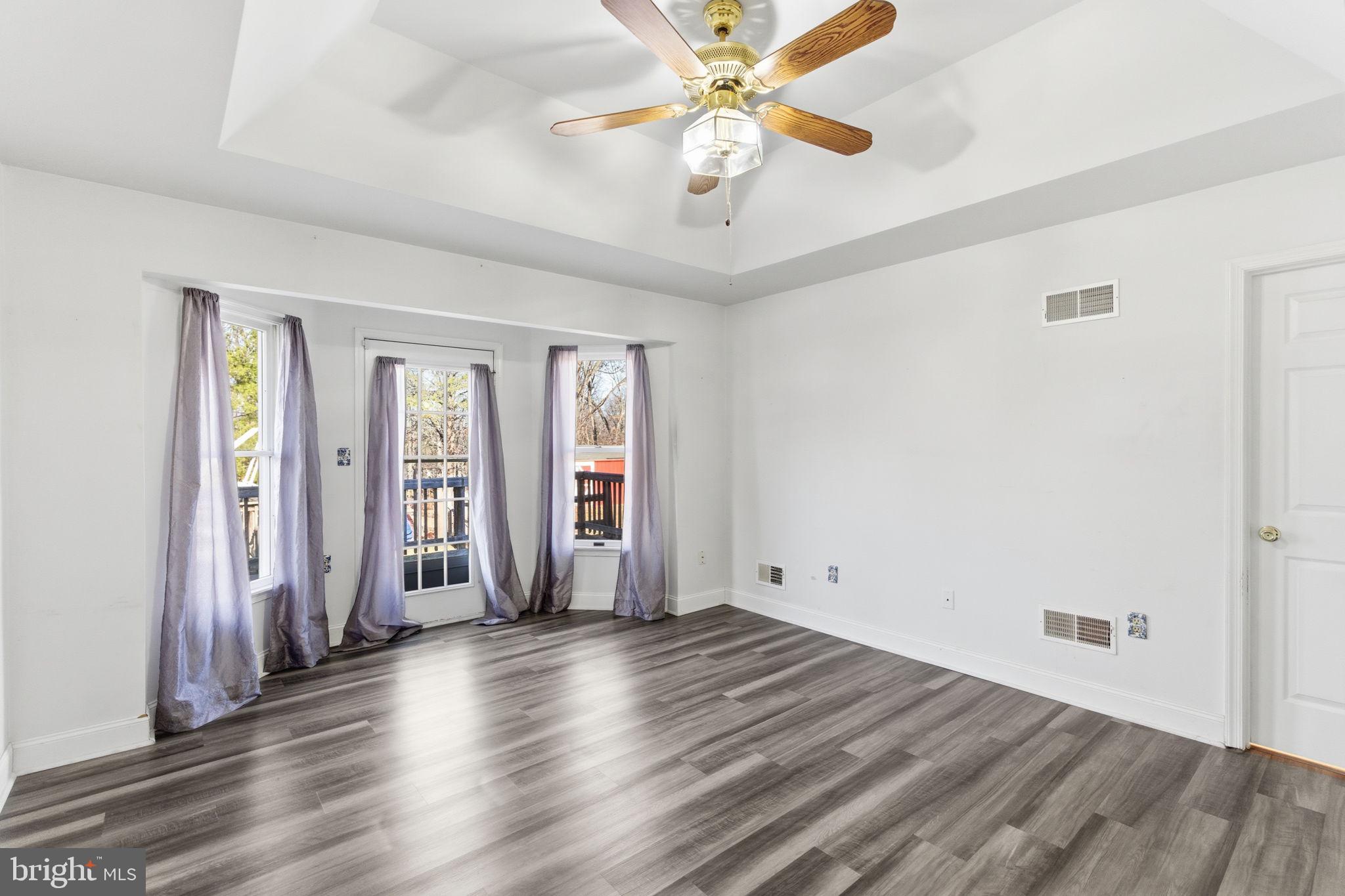 HIDDEN MEADOWS - Residential