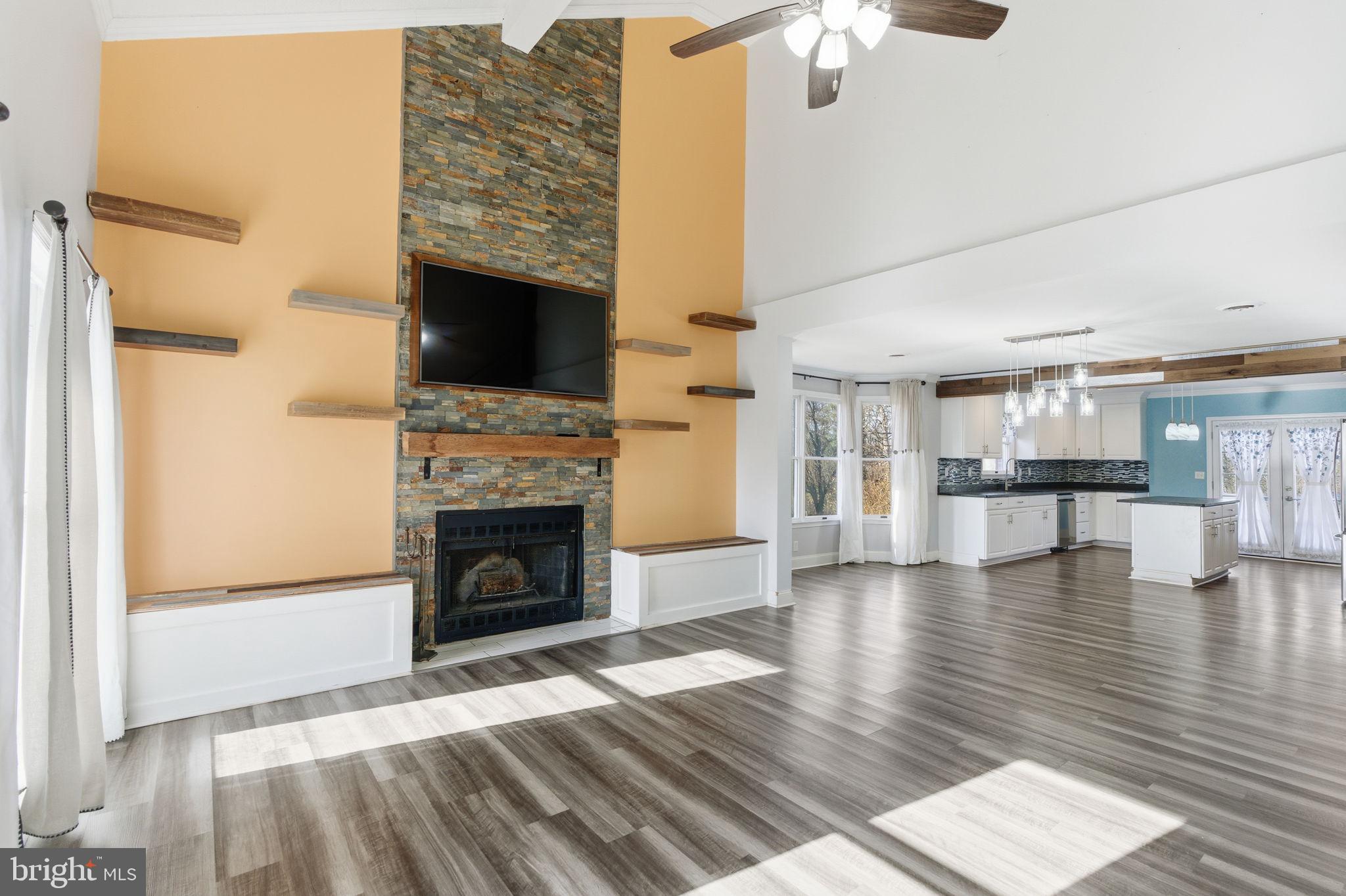 HIDDEN MEADOWS - Residential