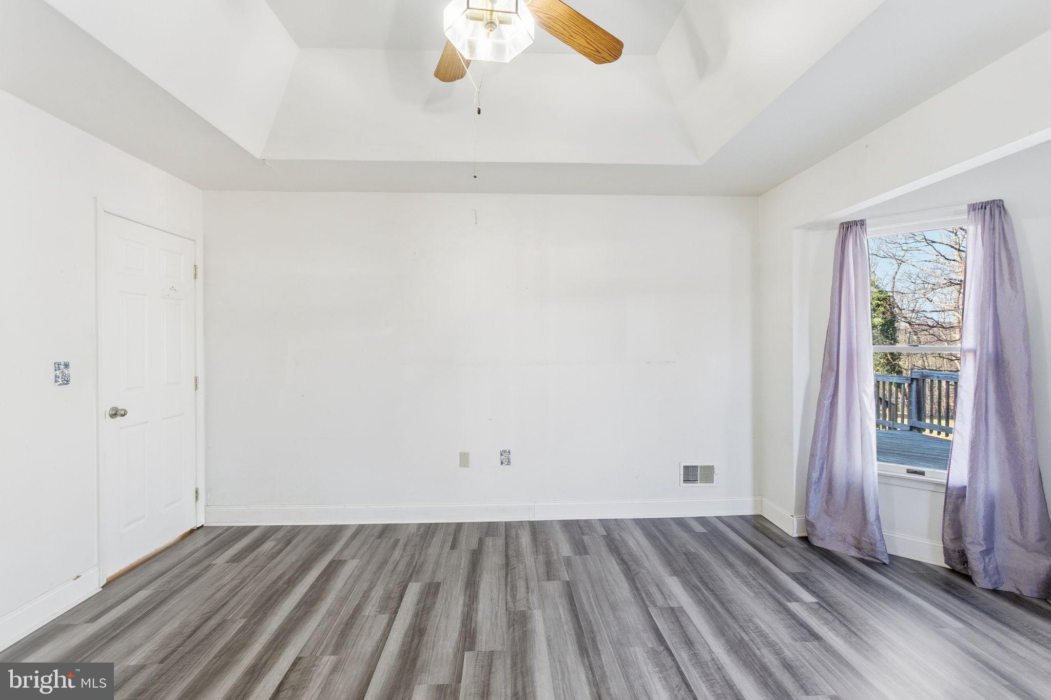 HIDDEN MEADOWS - Residential