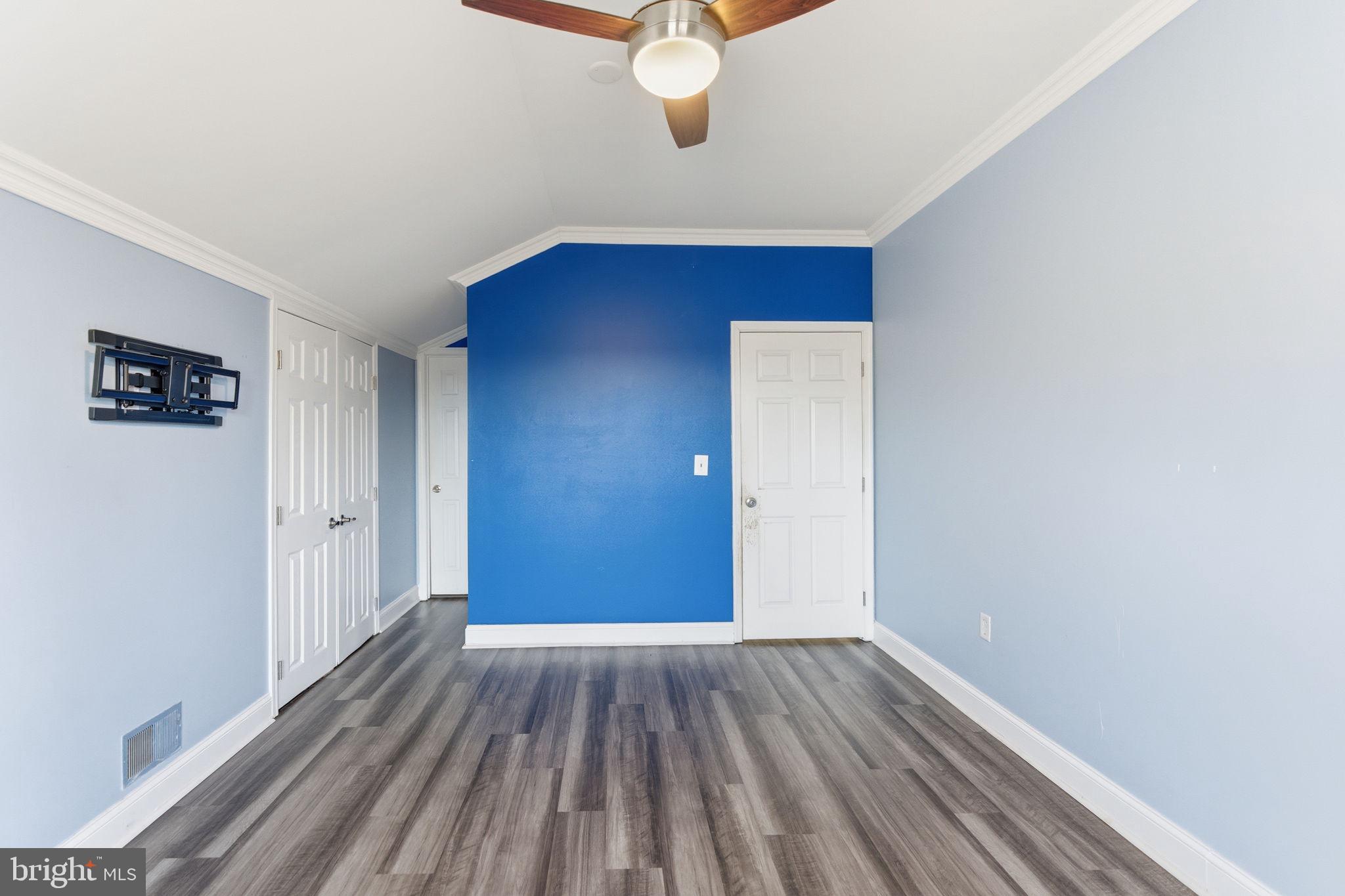 HIDDEN MEADOWS - Residential