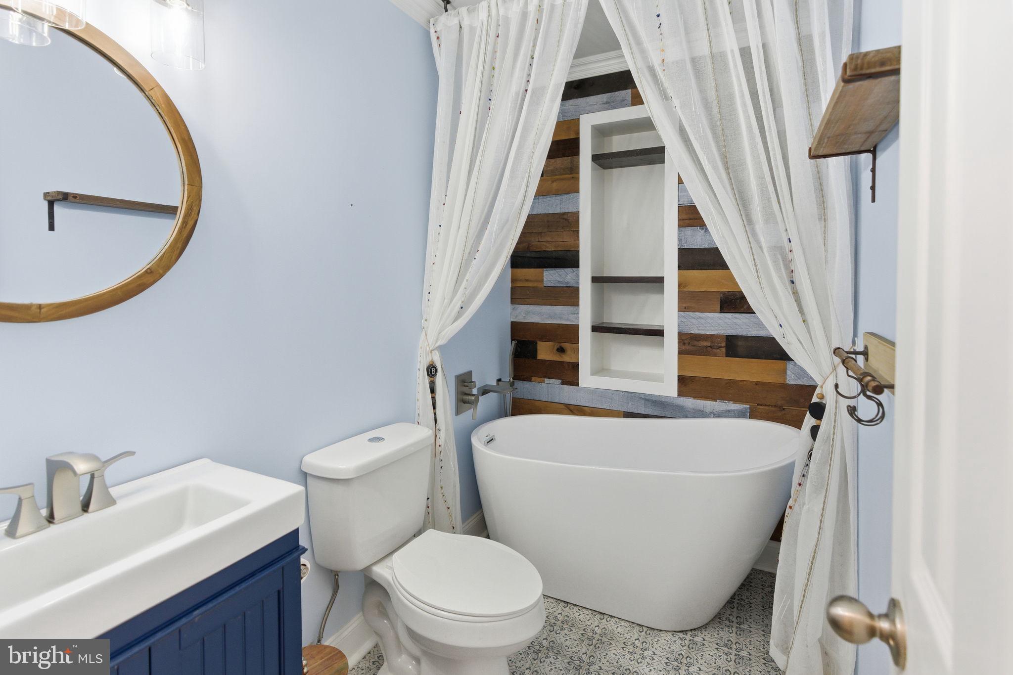 HIDDEN MEADOWS - Residential