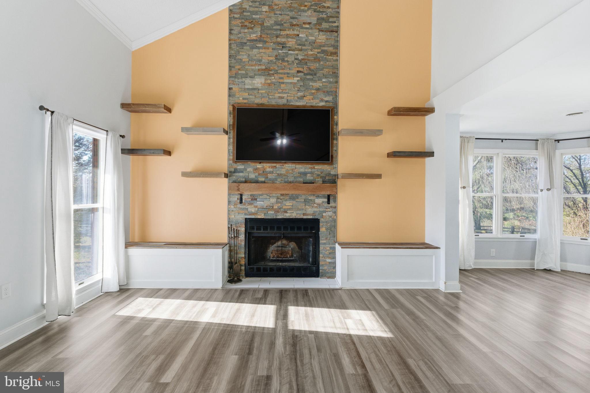 HIDDEN MEADOWS - Residential