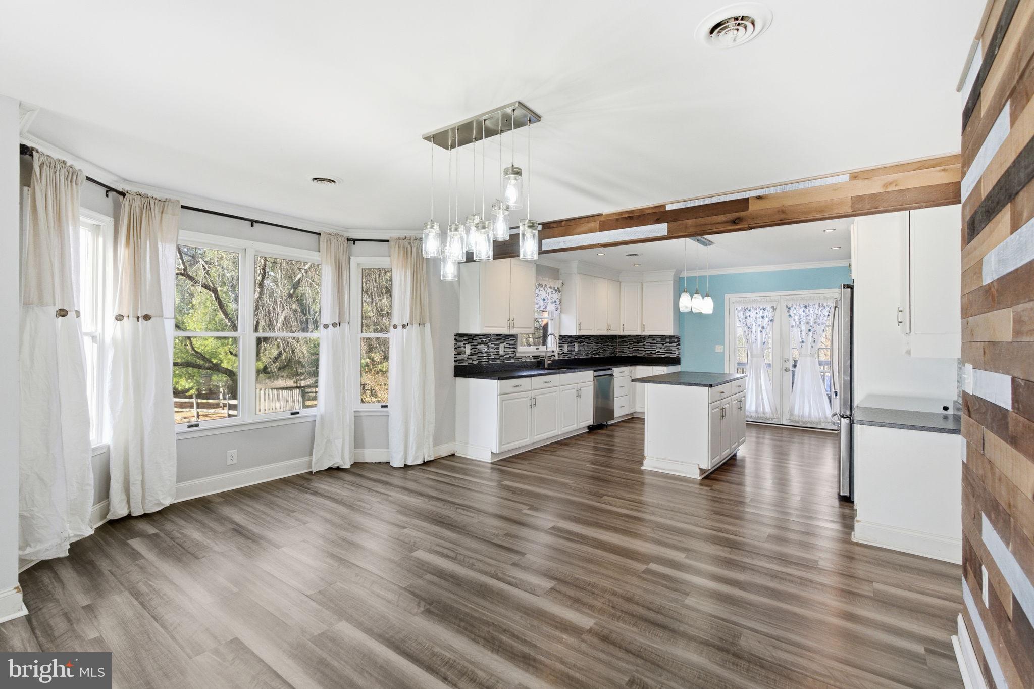 HIDDEN MEADOWS - Residential