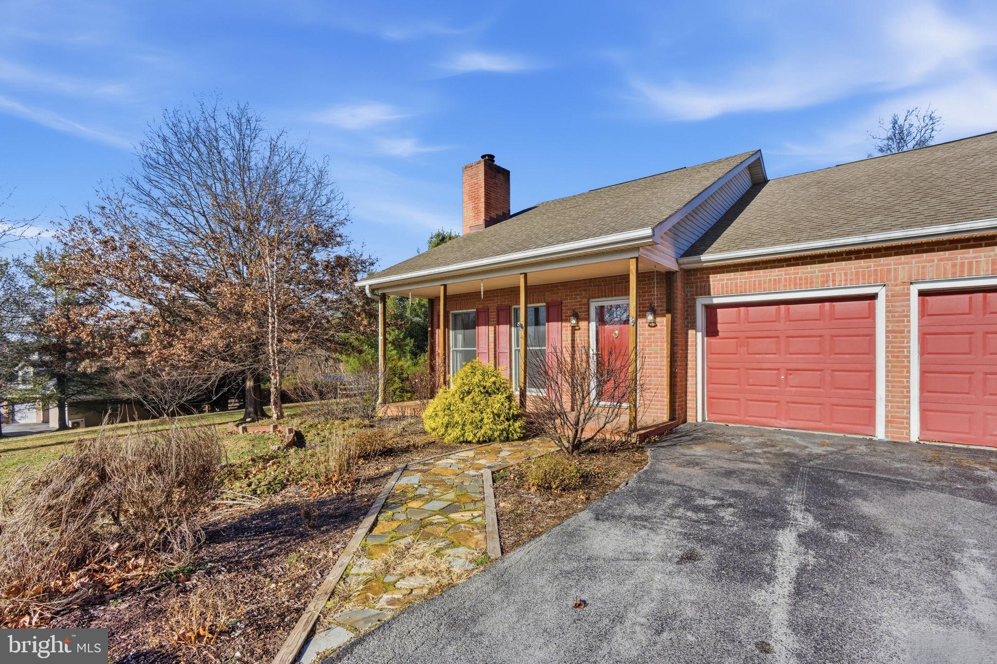 HIDDEN MEADOWS - Residential