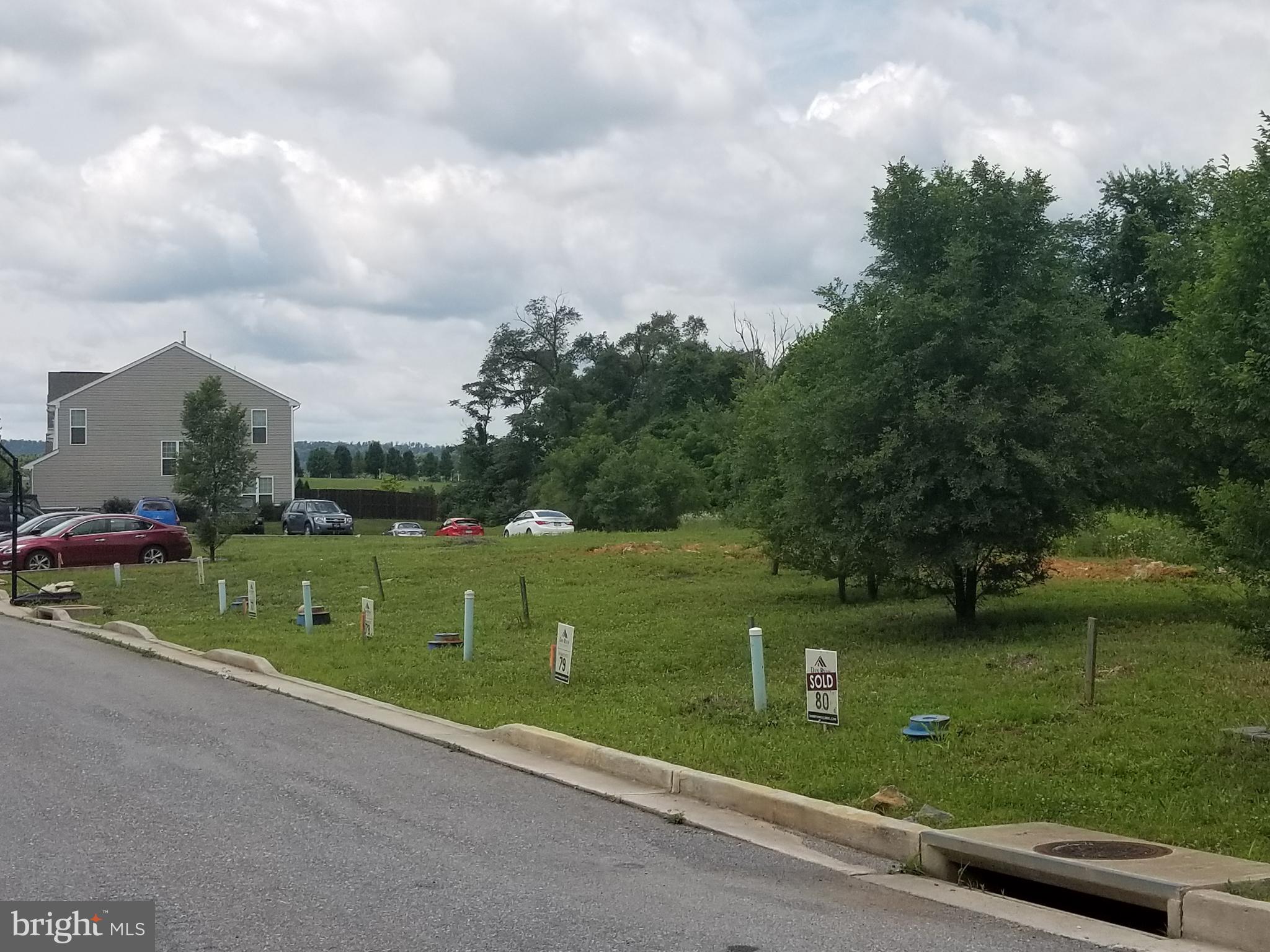 ARCHERS ROCK - Residential