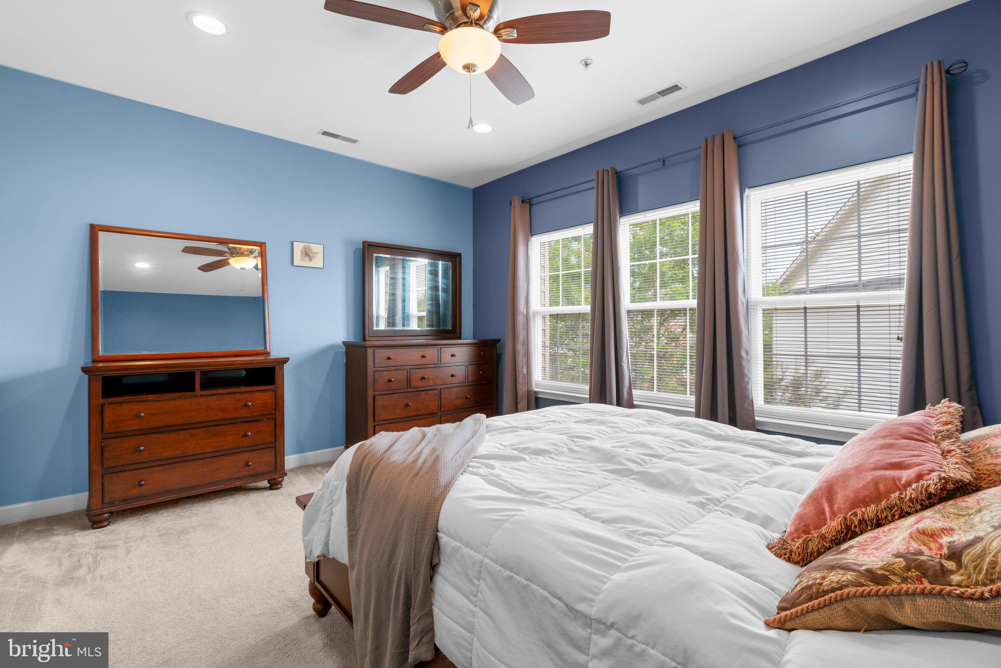 RUSSETT - Residential