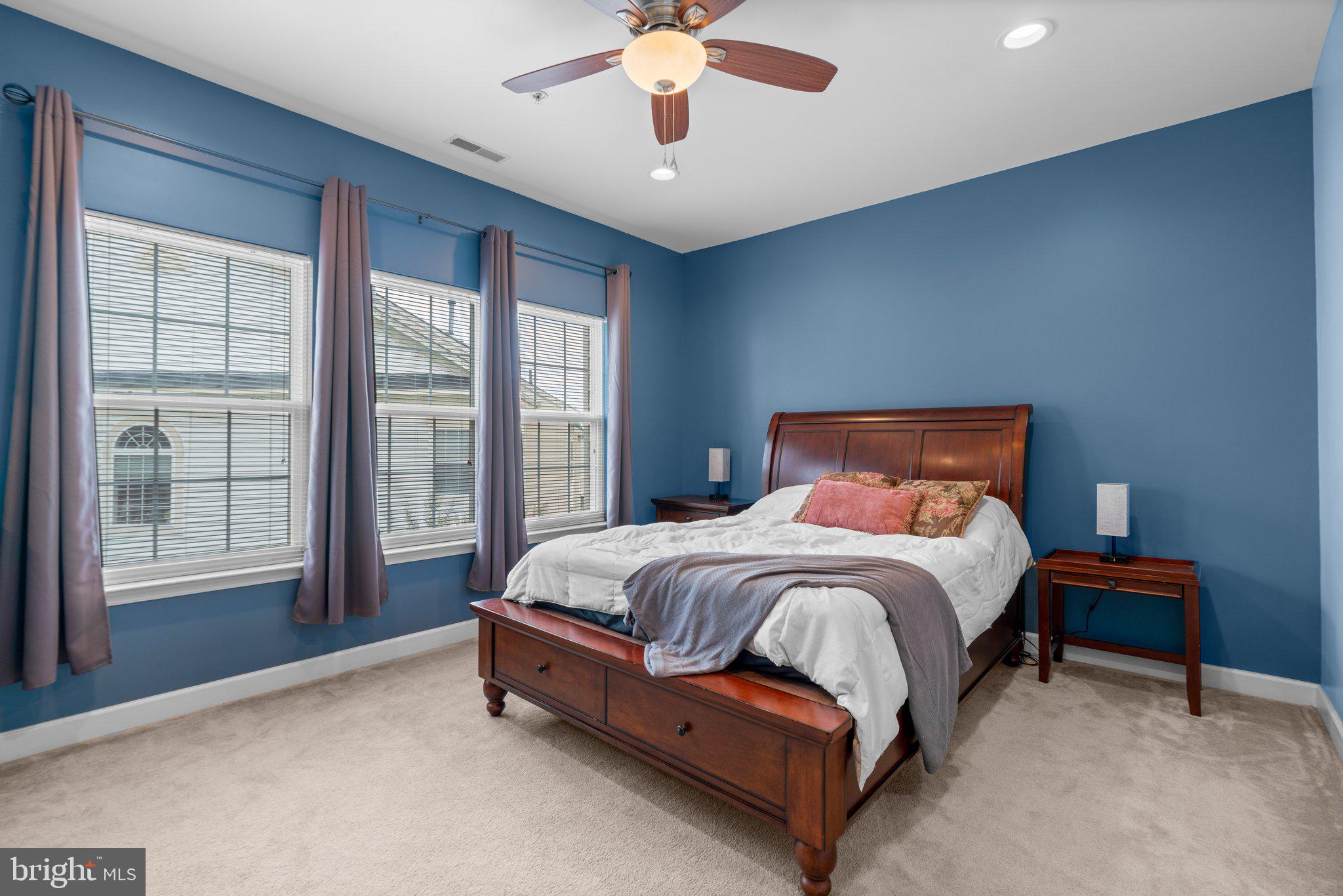 RUSSETT - Residential