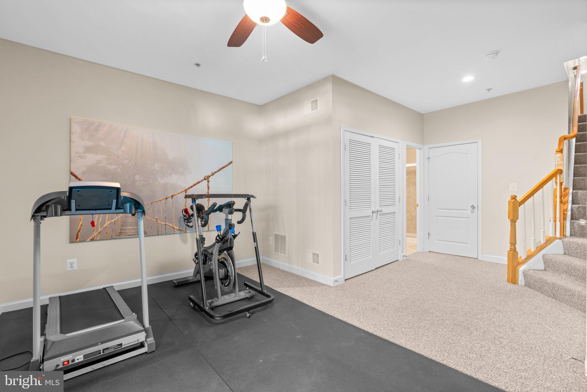 RUSSETT - Residential