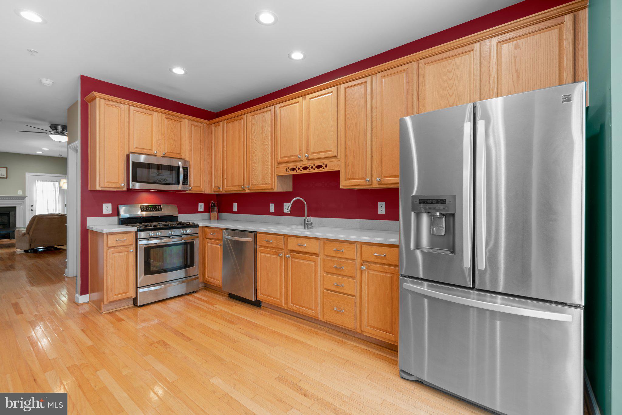 RUSSETT - Residential