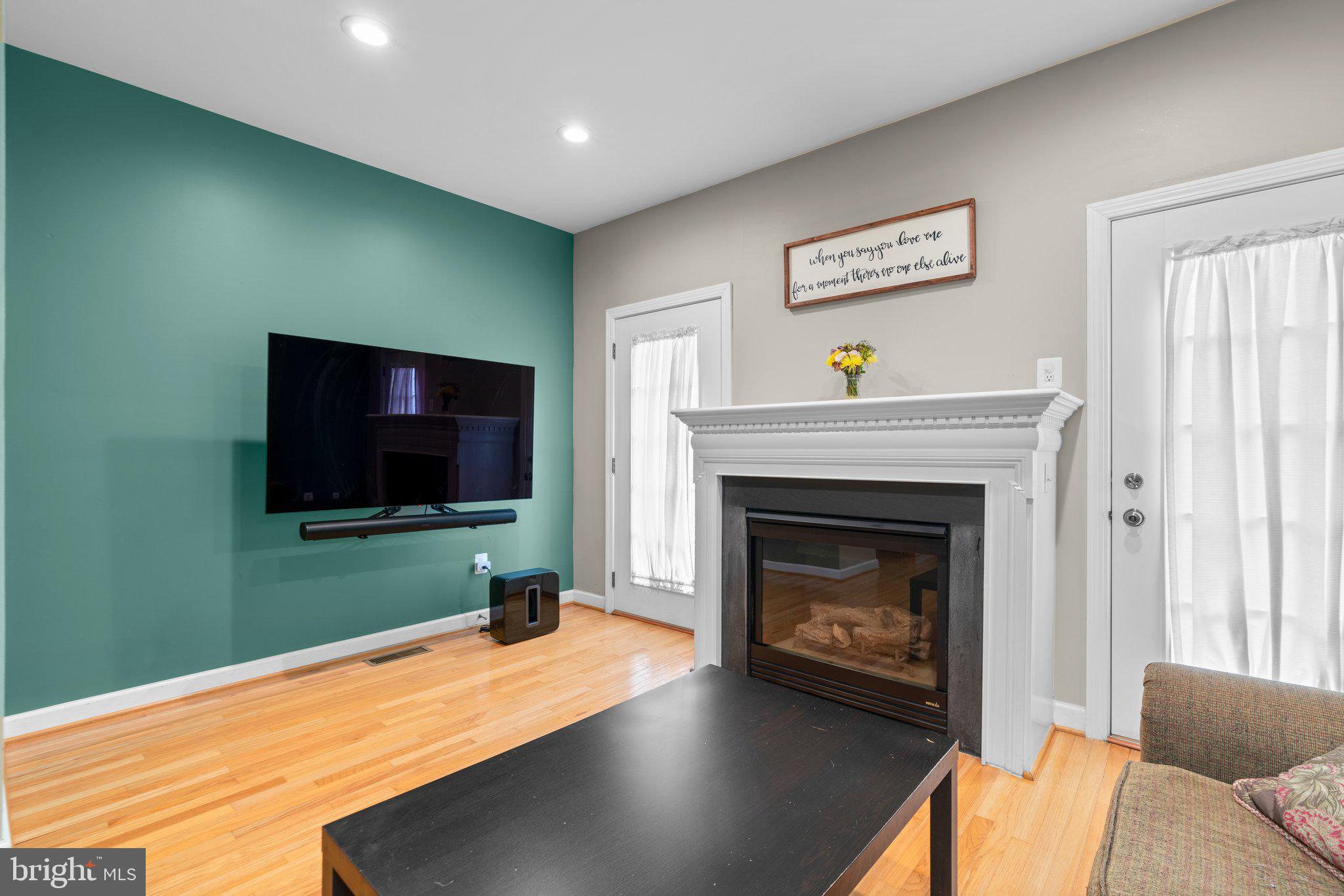 RUSSETT - Residential