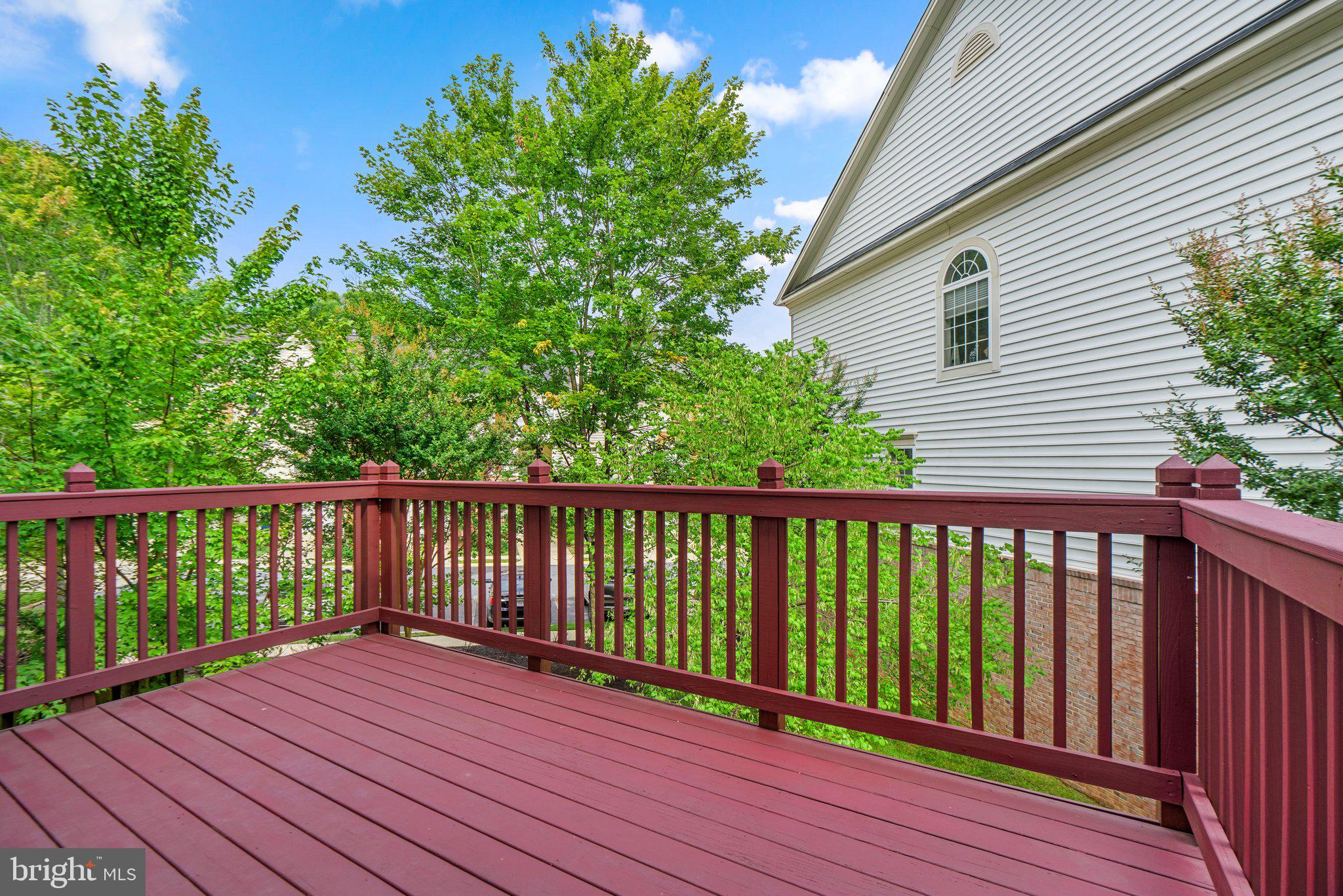 RUSSETT - Residential