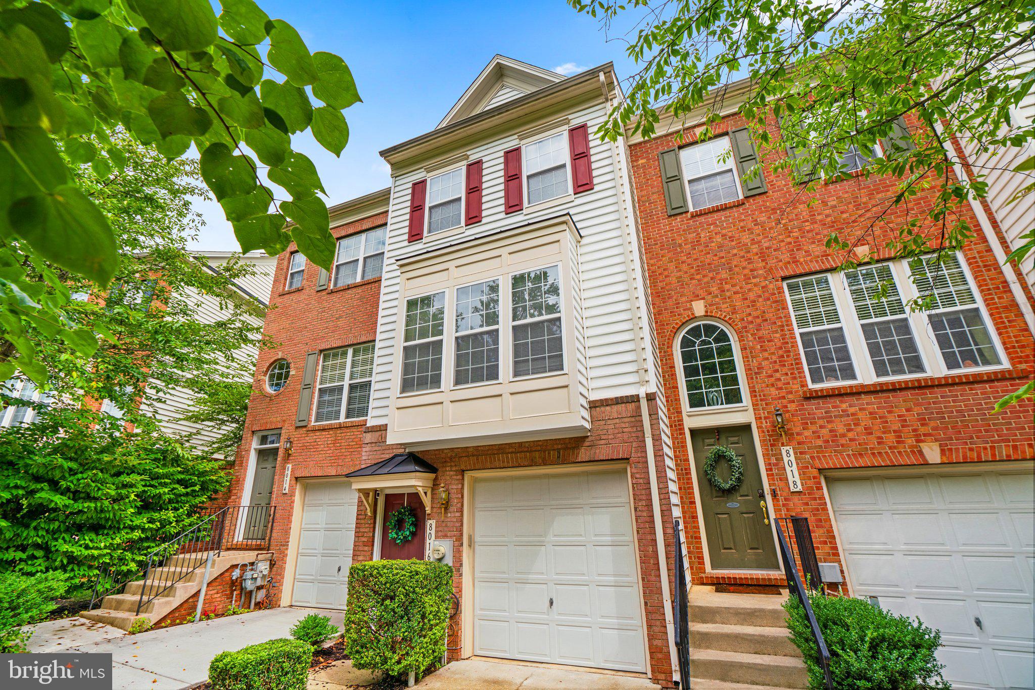 RUSSETT - Residential