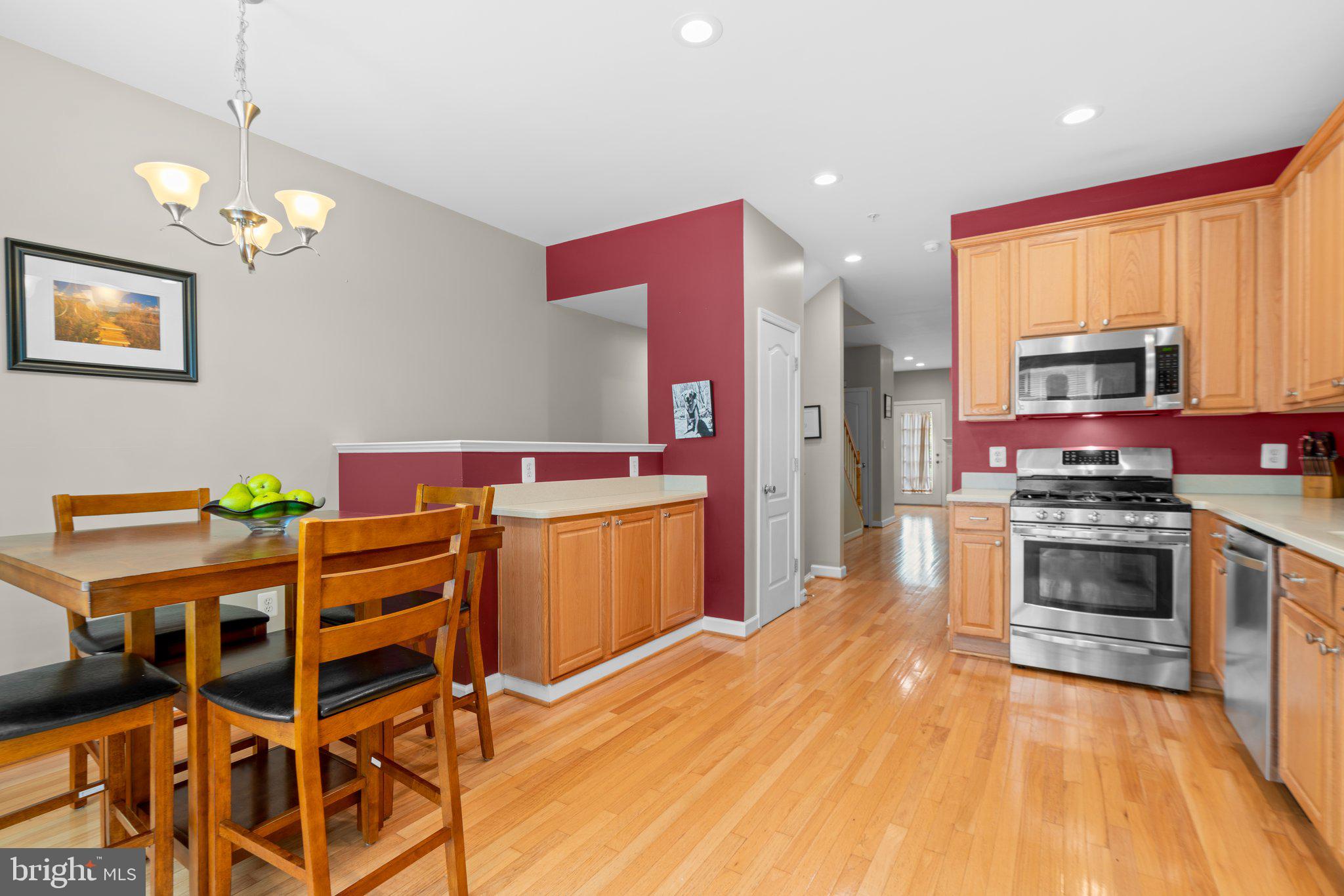 RUSSETT - Residential