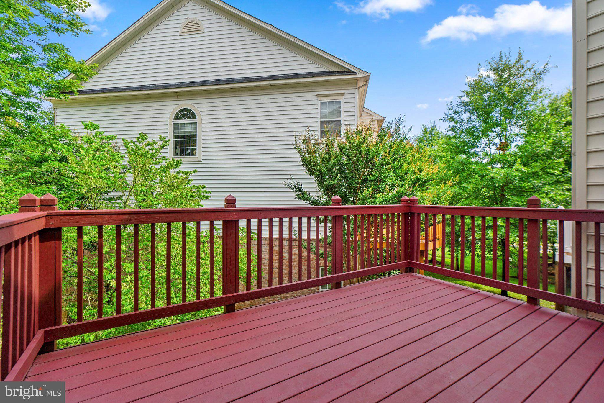 RUSSETT - Residential