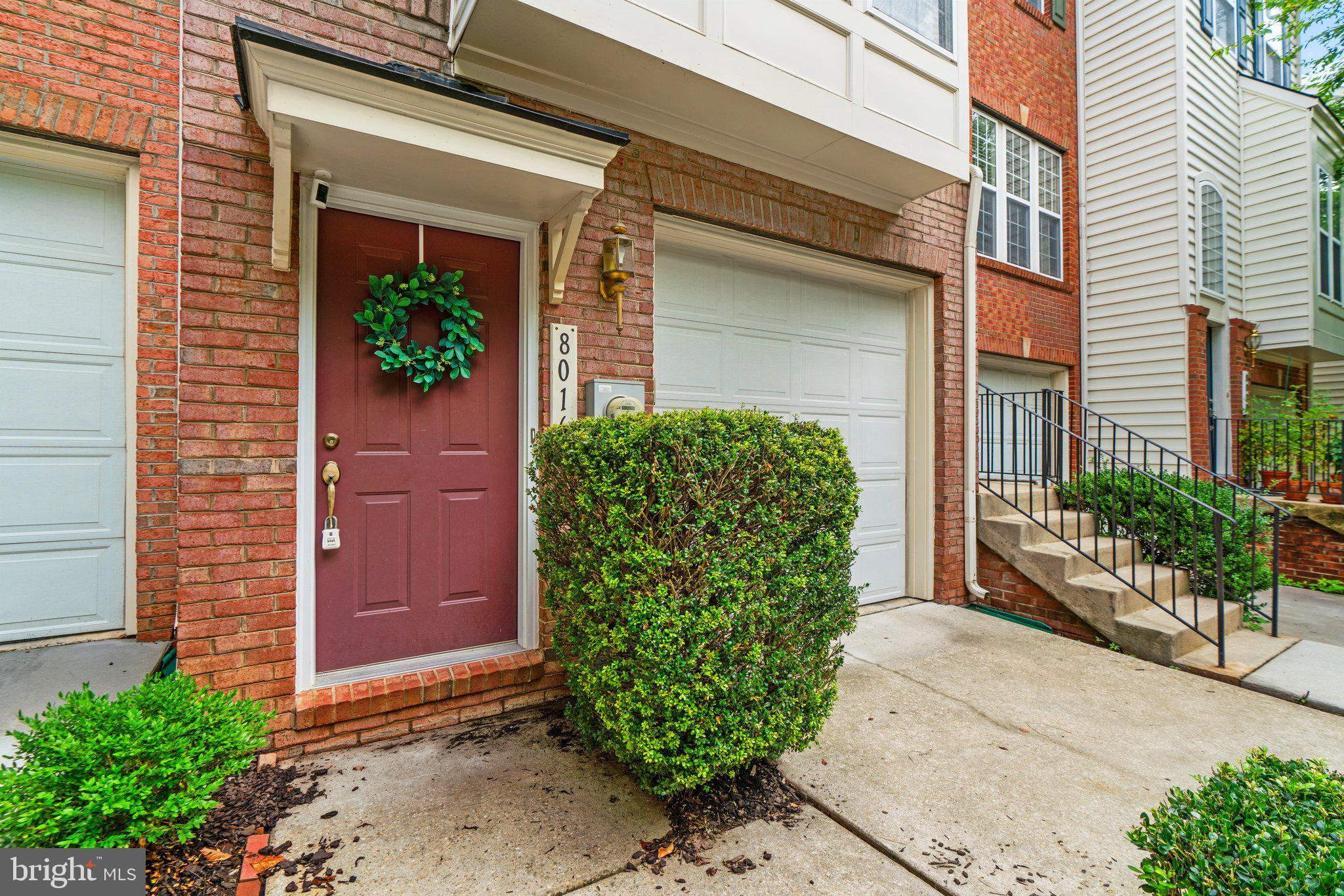 RUSSETT - Residential