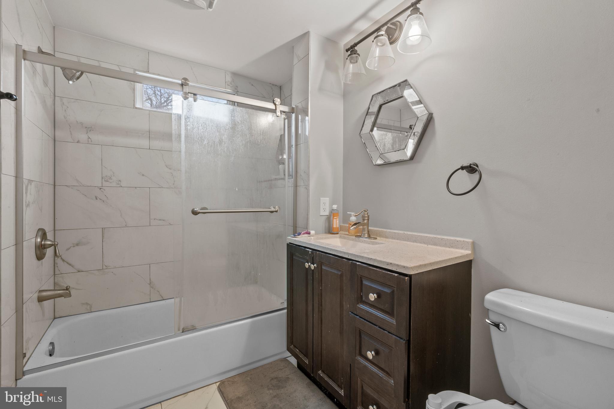 OAKENSHAWE - Residential Income