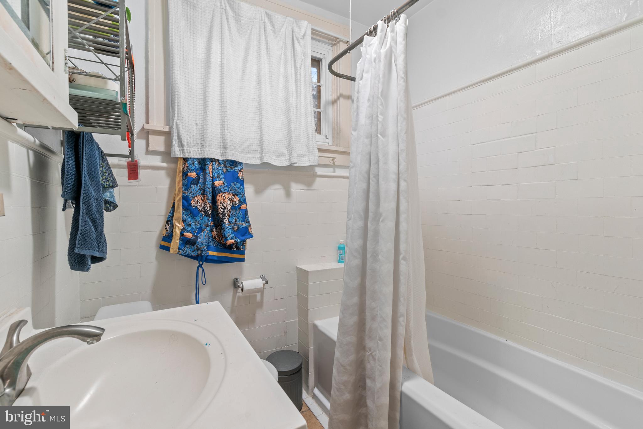 OAKENSHAWE - Residential Income