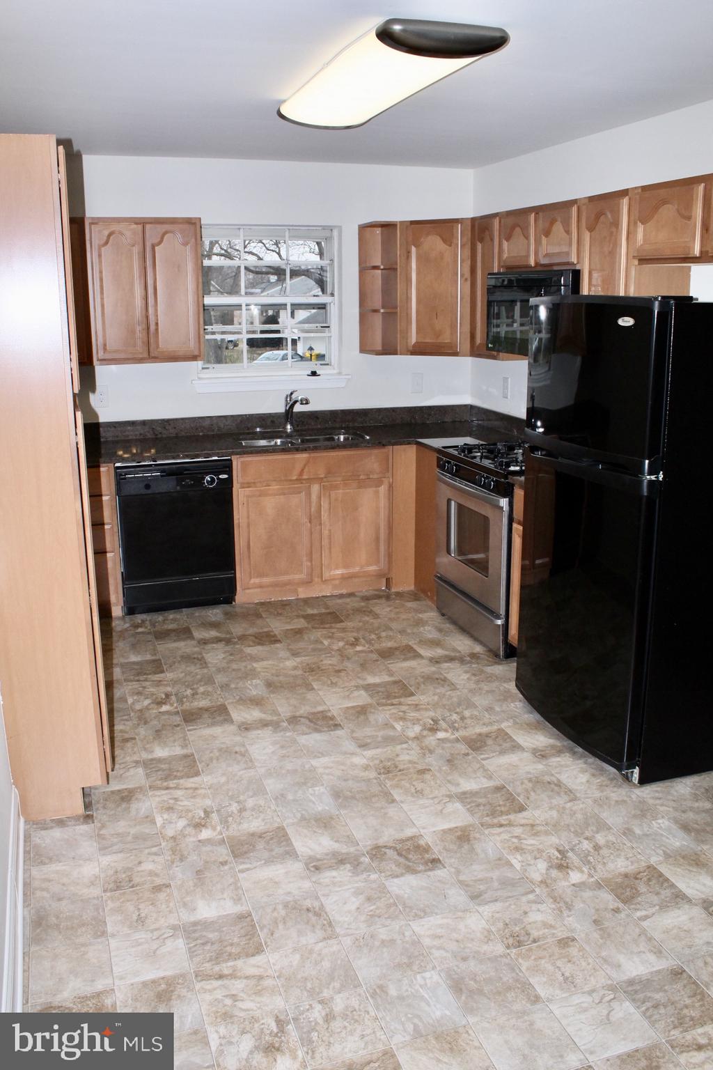 VILLAGE OF OLDE MILL - Residential