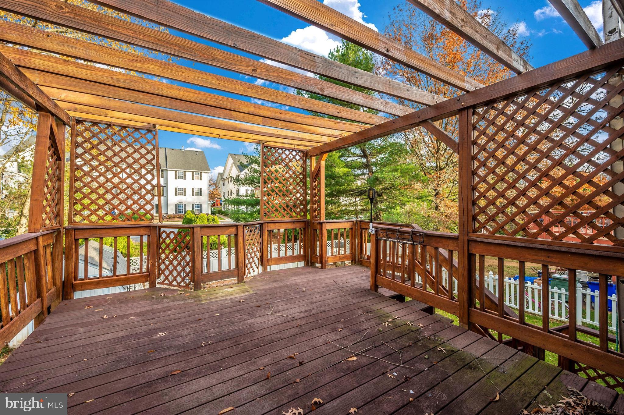 OLD FARM STATION - Residential