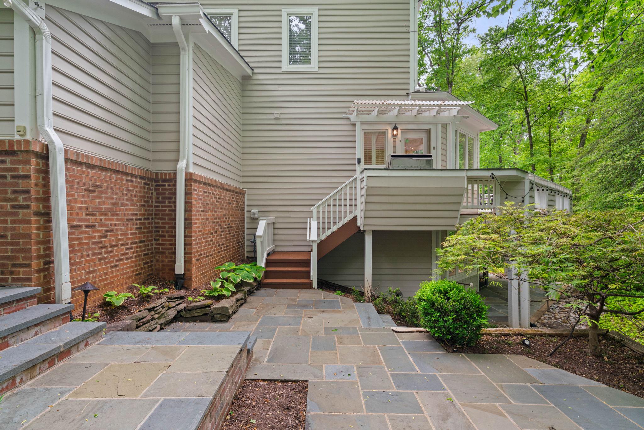 WYNNEWOOD - Residential
