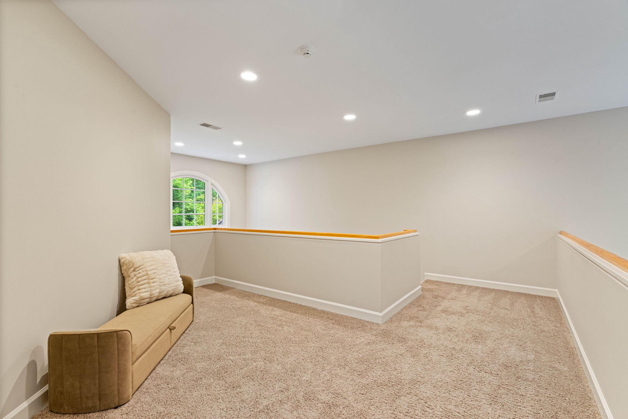 WYNNEWOOD - Residential