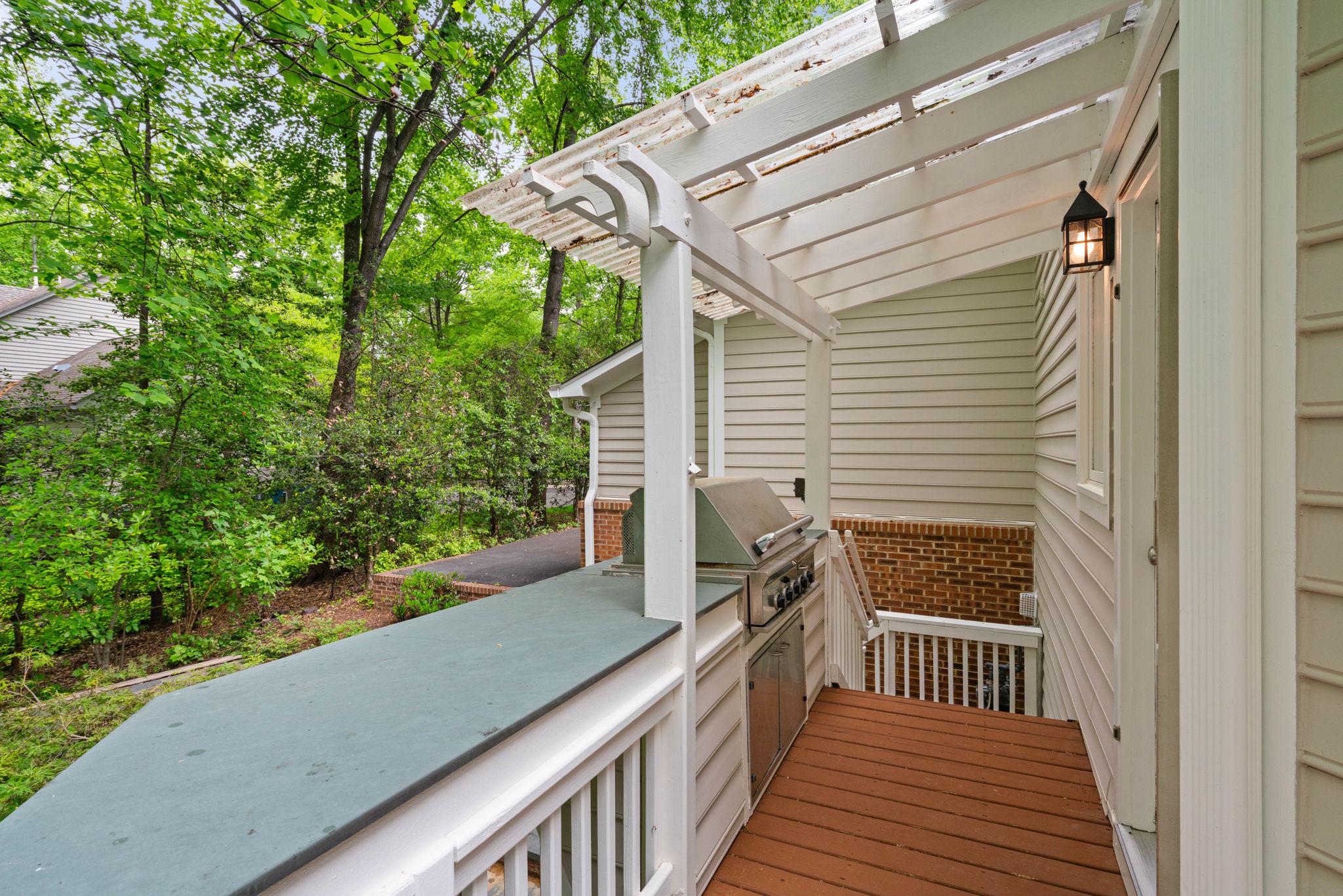 WYNNEWOOD - Residential