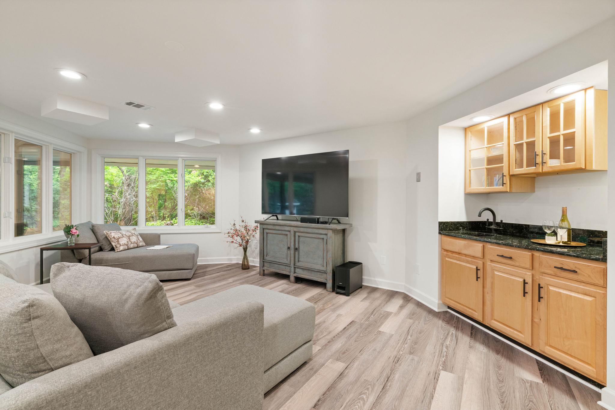 WYNNEWOOD - Residential