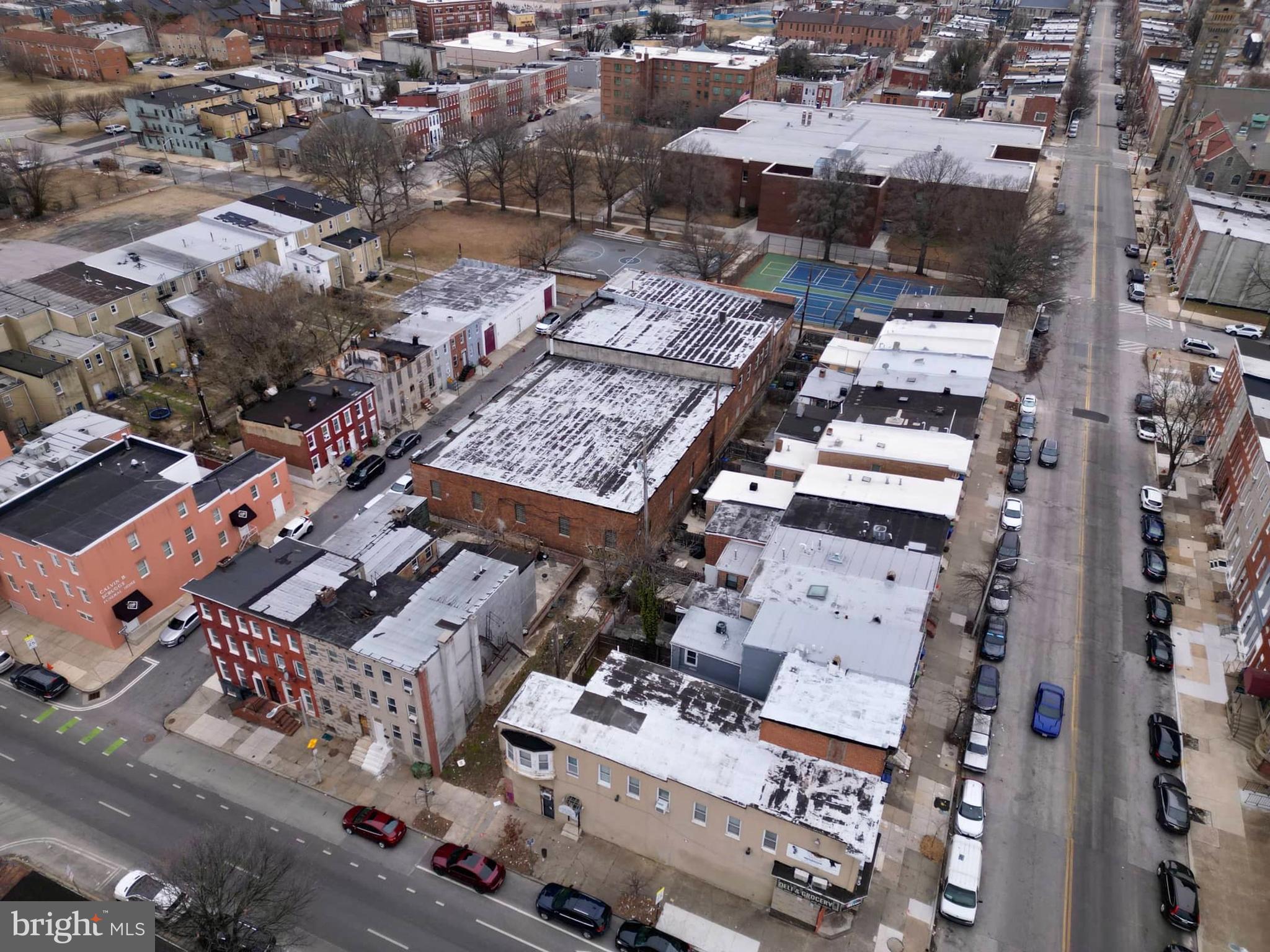 1301 N SPRING STREET