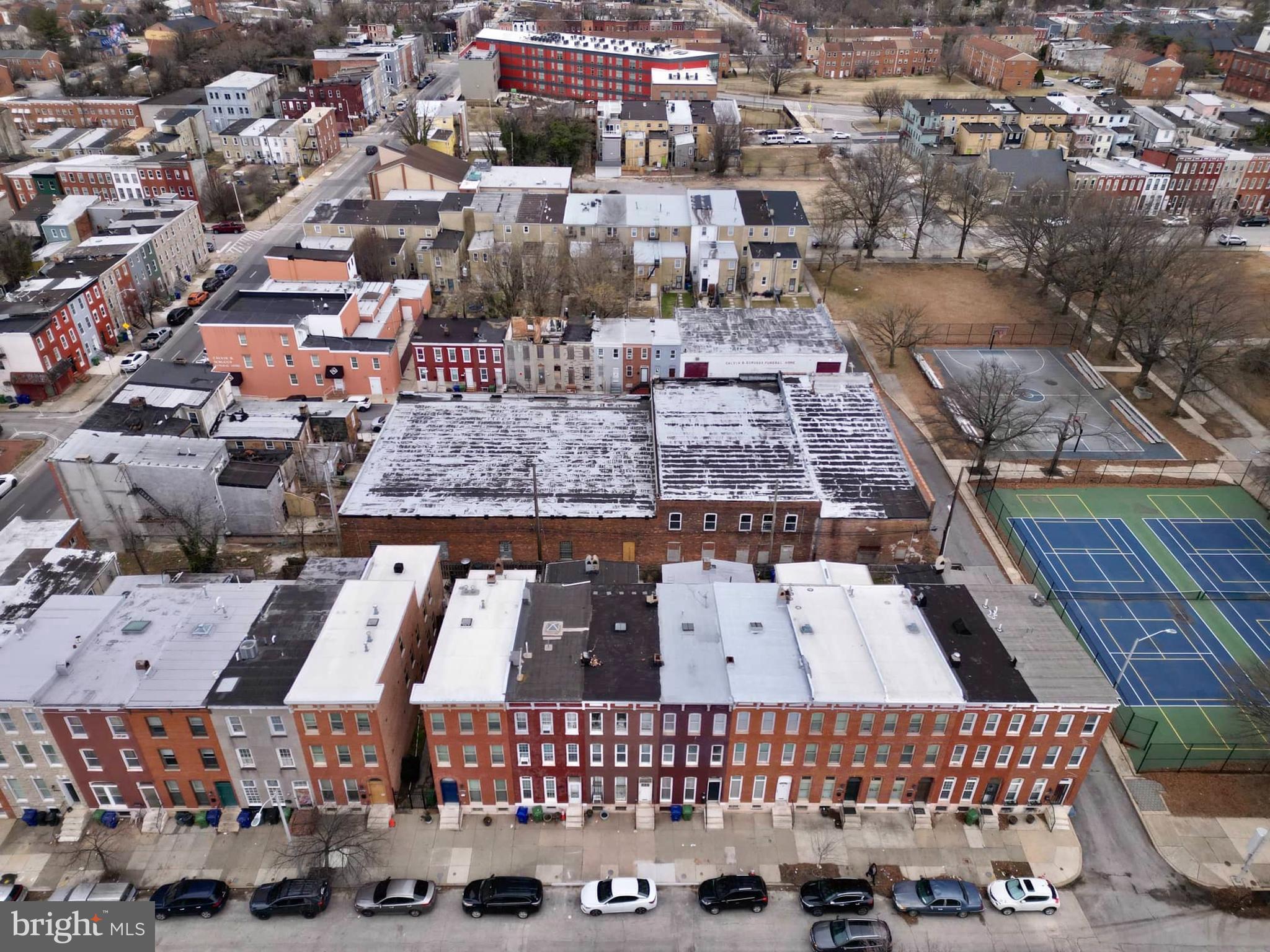 1301 N SPRING STREET