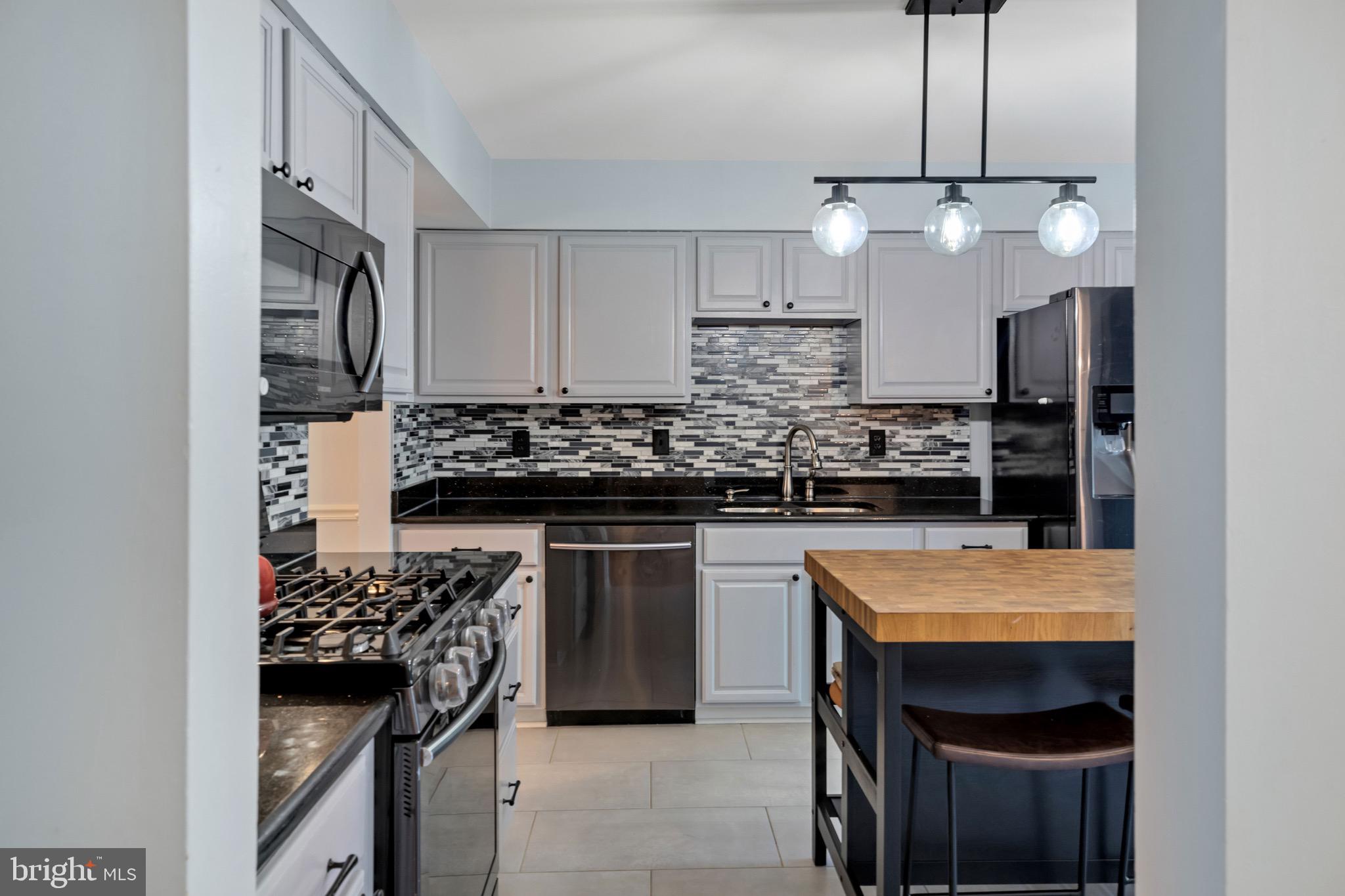 DAVENTRY - Residential Lease