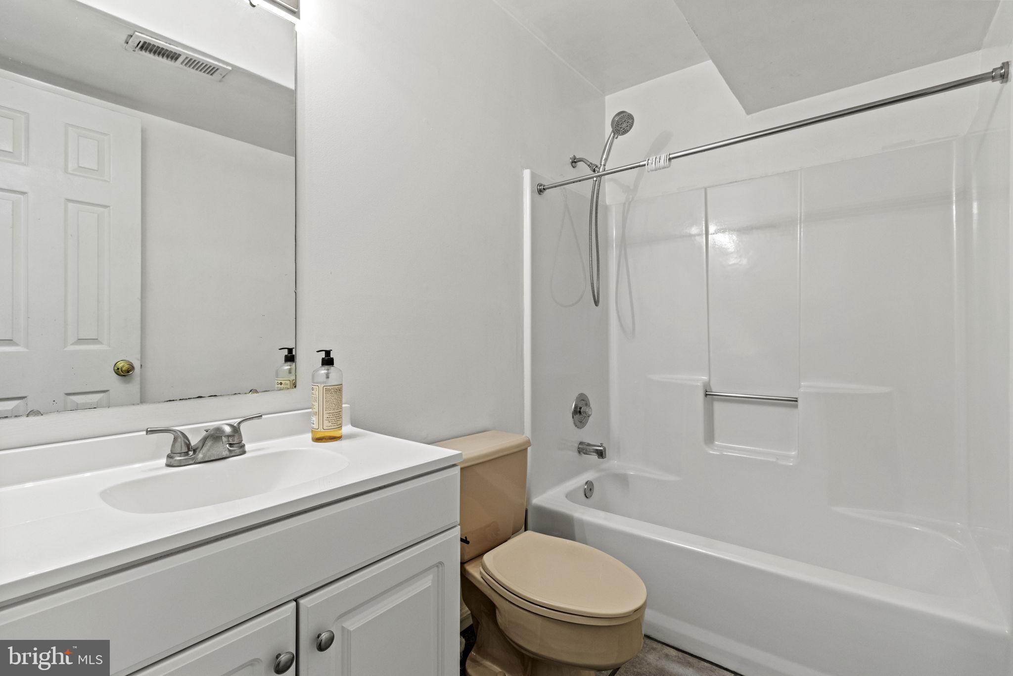 MARLTON - Residential