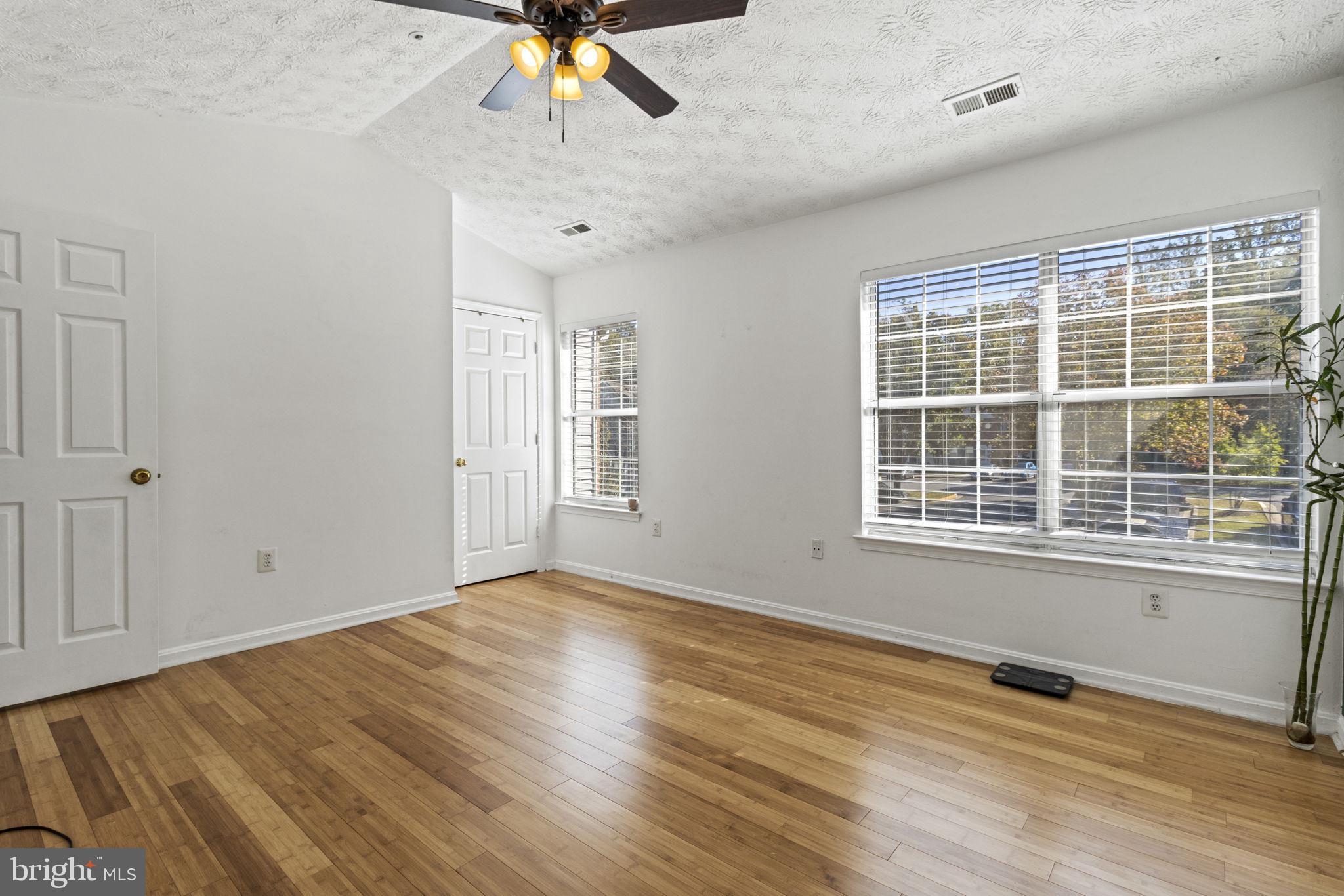 MARLTON - Residential