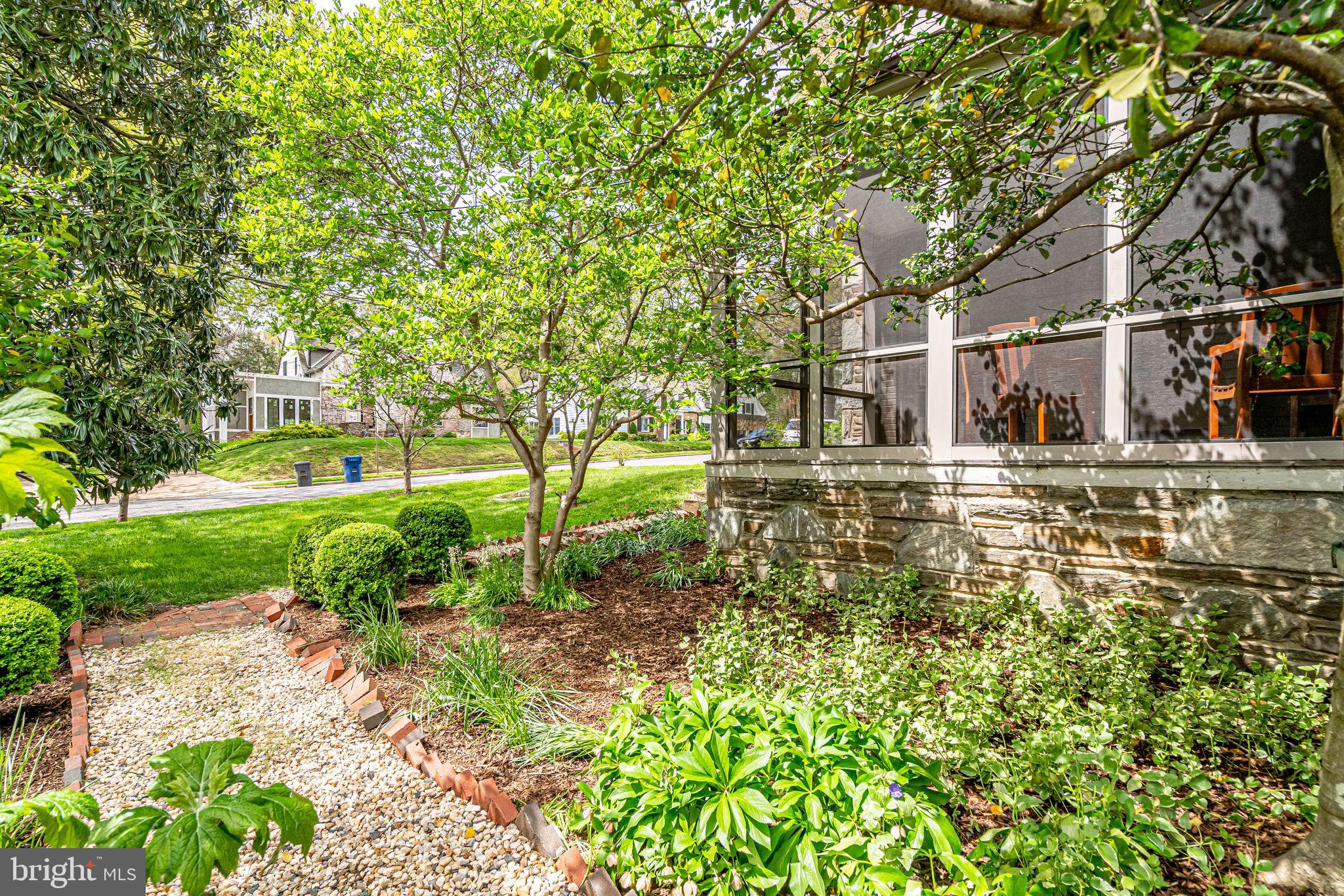 COLLEGE PARK - Residential