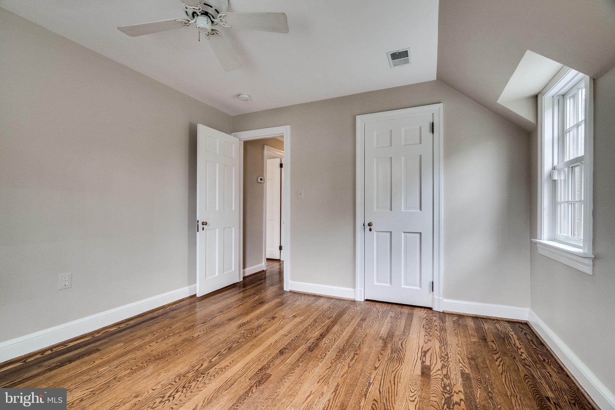 COLLEGE PARK - Residential