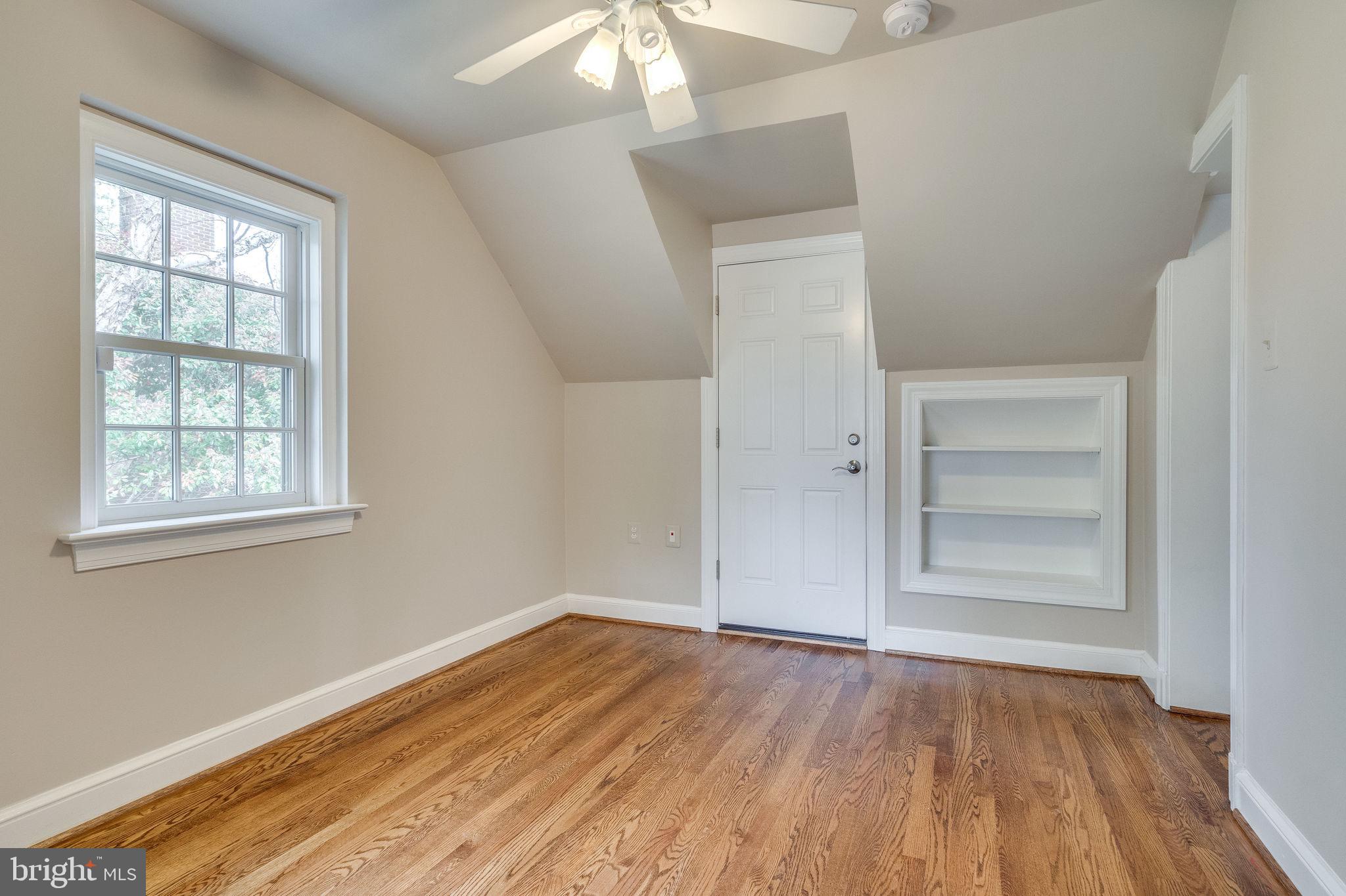 COLLEGE PARK - Residential