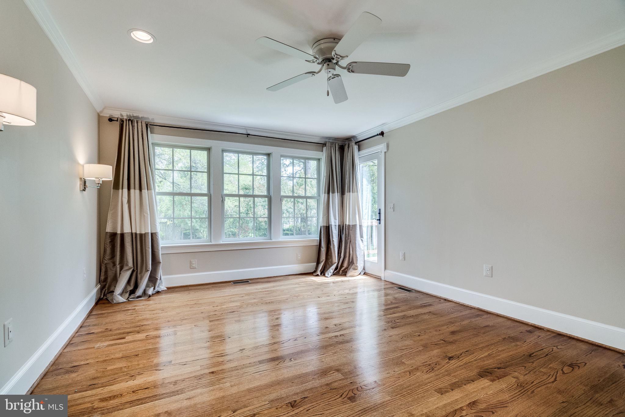 COLLEGE PARK - Residential