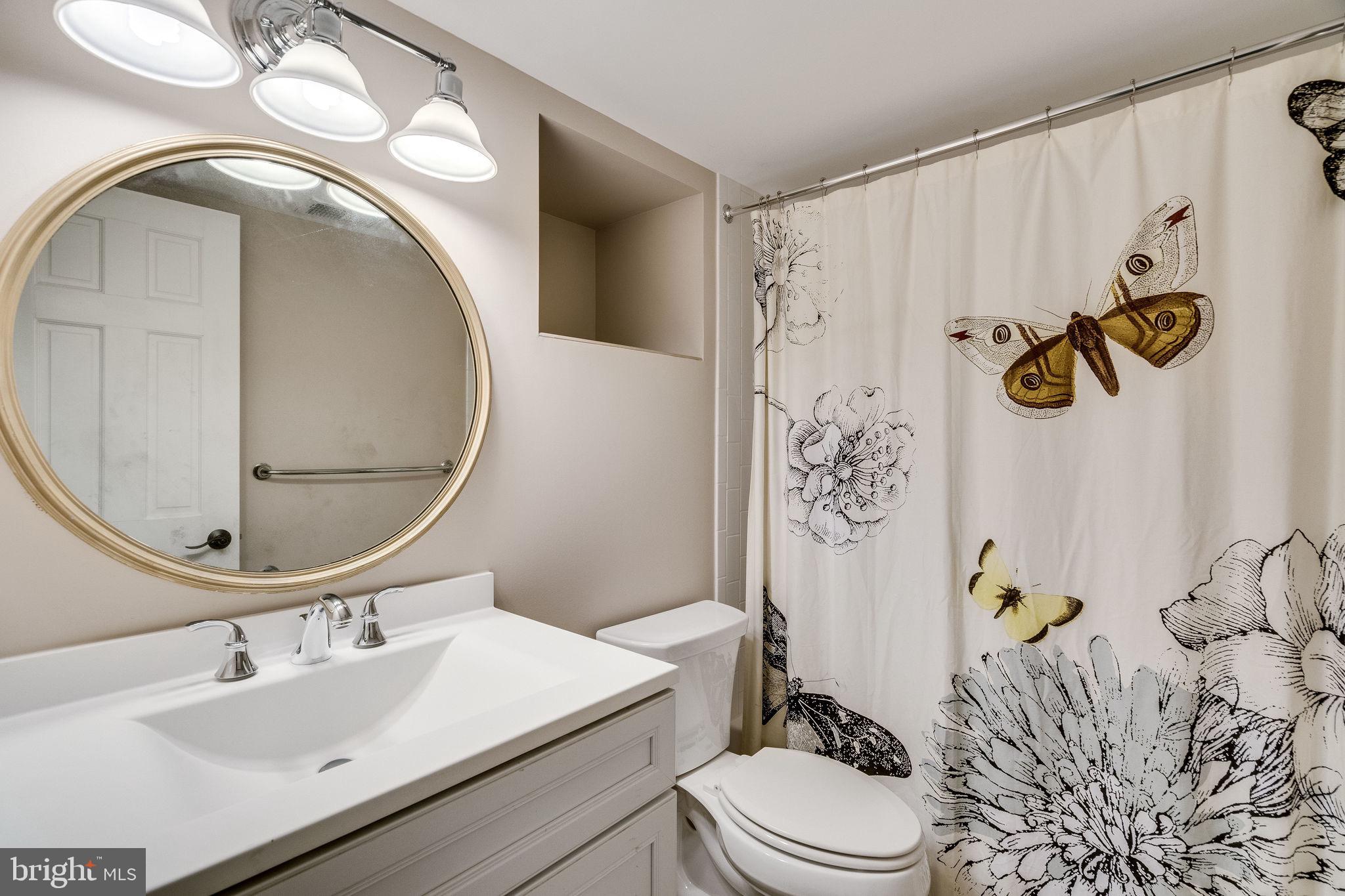 COLLEGE PARK - Residential