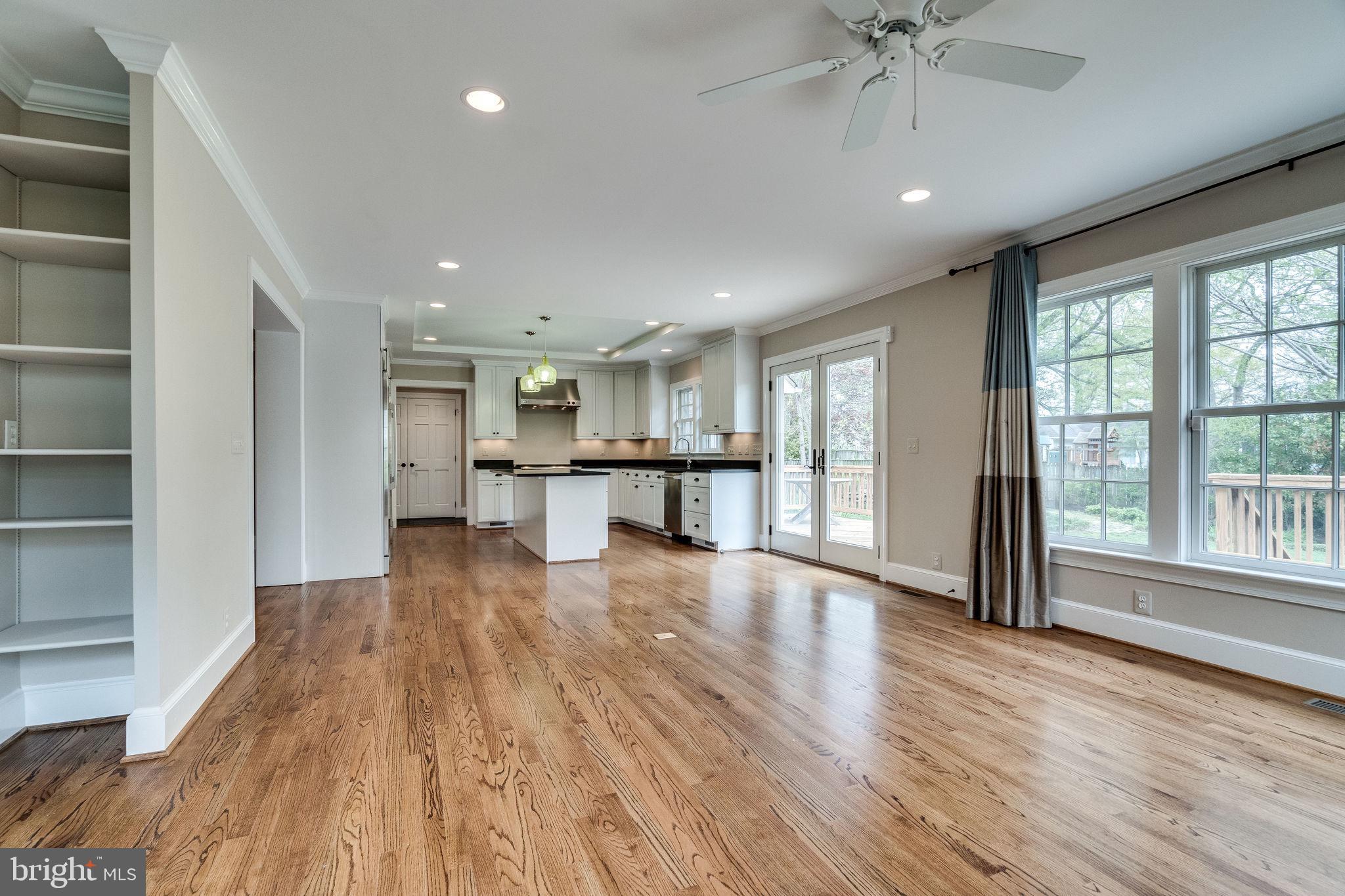 COLLEGE PARK - Residential