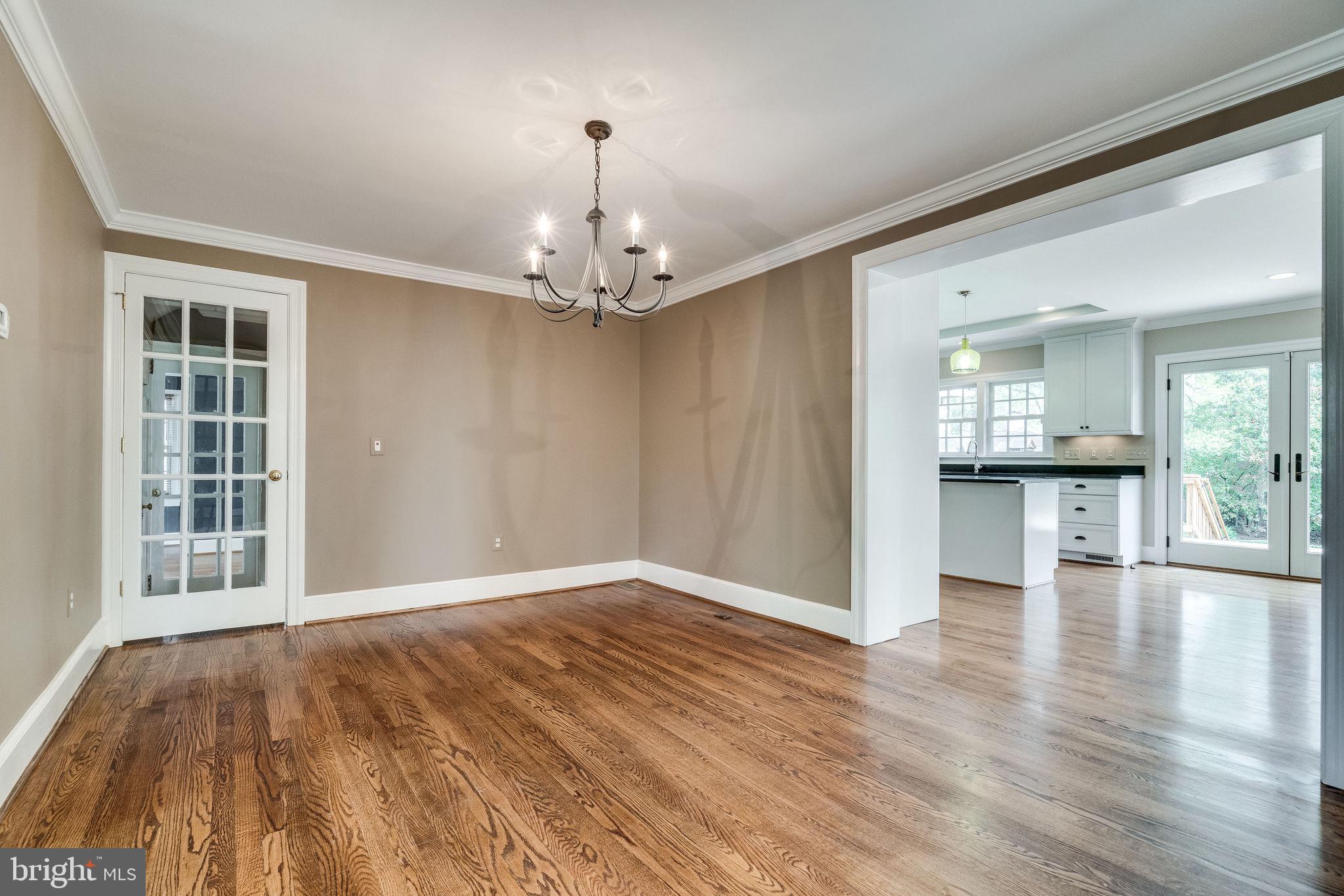 COLLEGE PARK - Residential