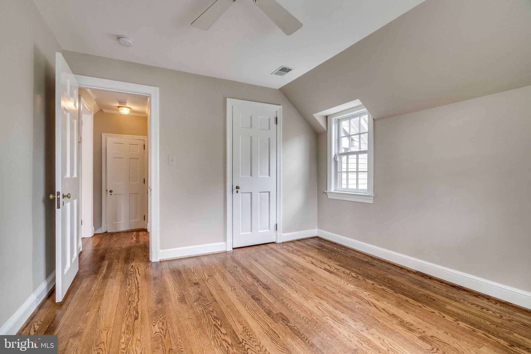 COLLEGE PARK - Residential