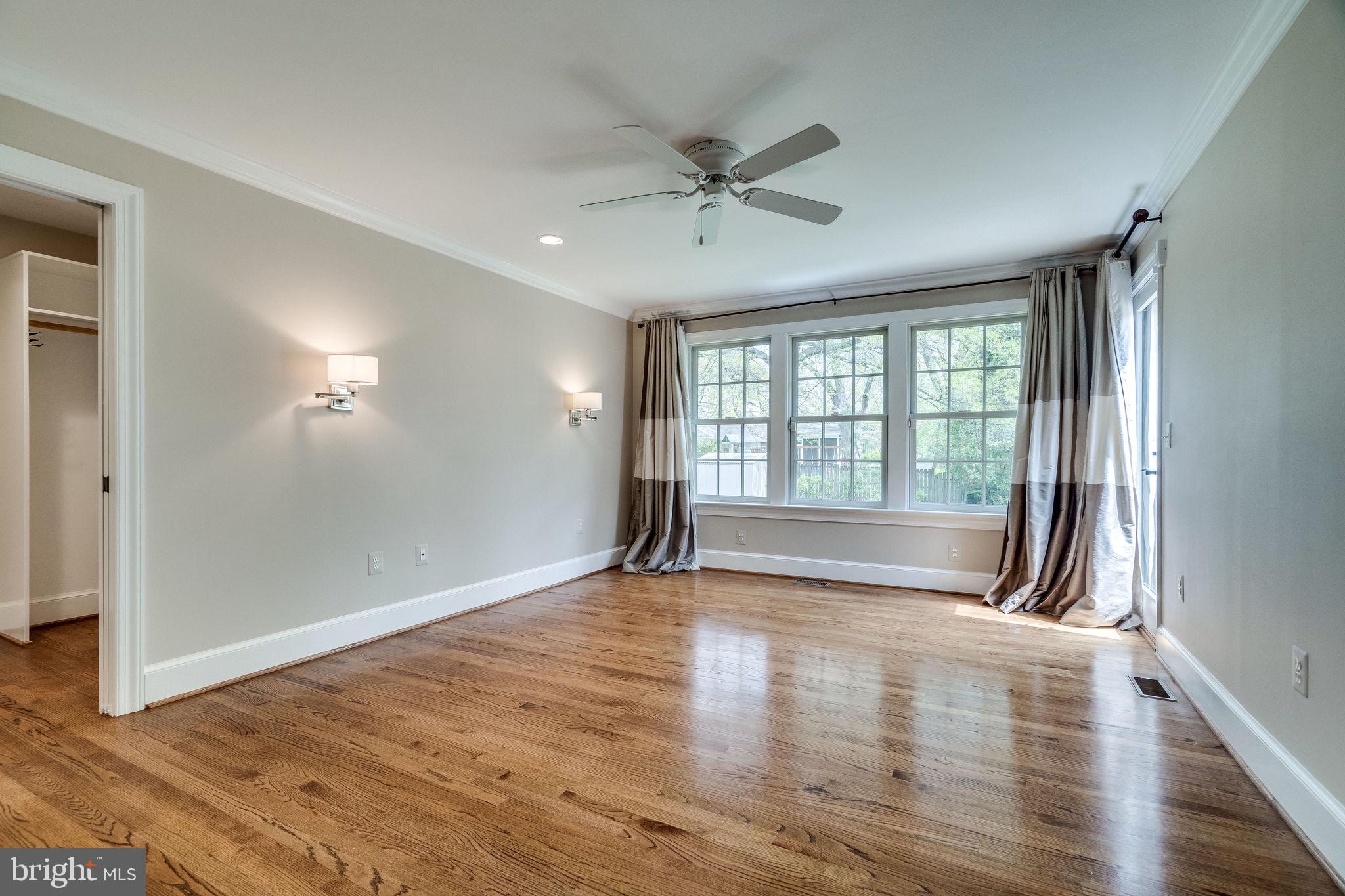 COLLEGE PARK - Residential