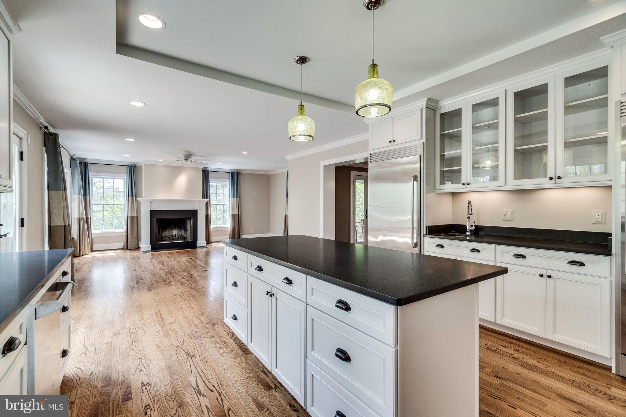 COLLEGE PARK - Residential