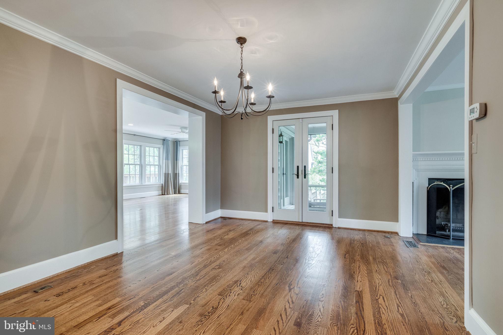 COLLEGE PARK - Residential