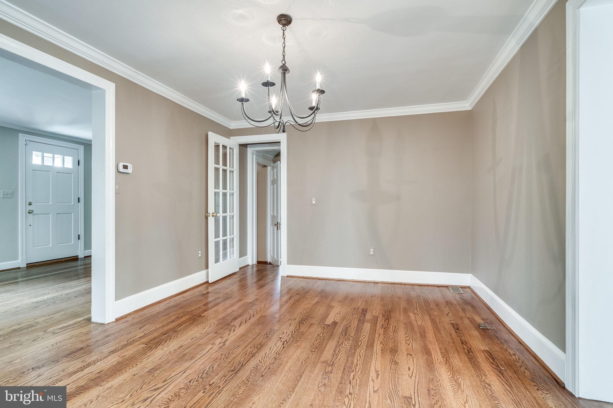 COLLEGE PARK - Residential