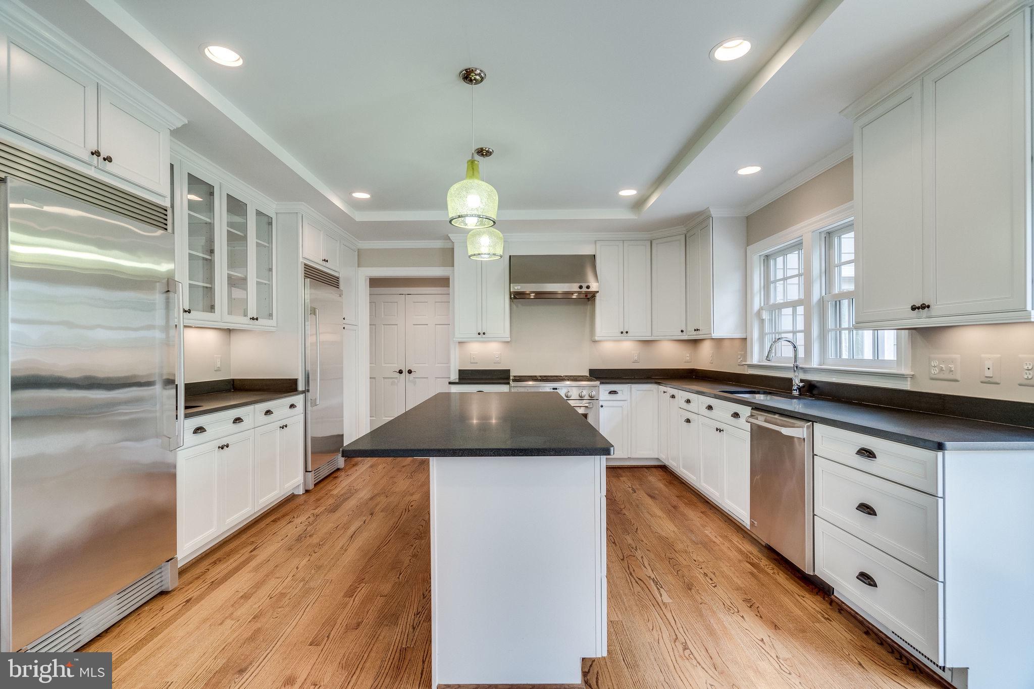 COLLEGE PARK - Residential