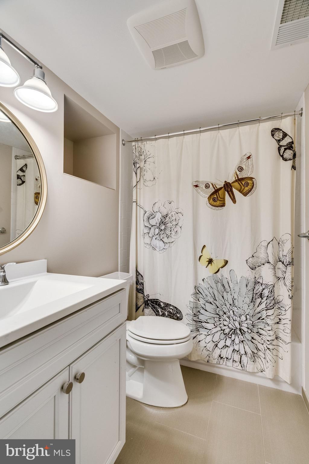 COLLEGE PARK - Residential