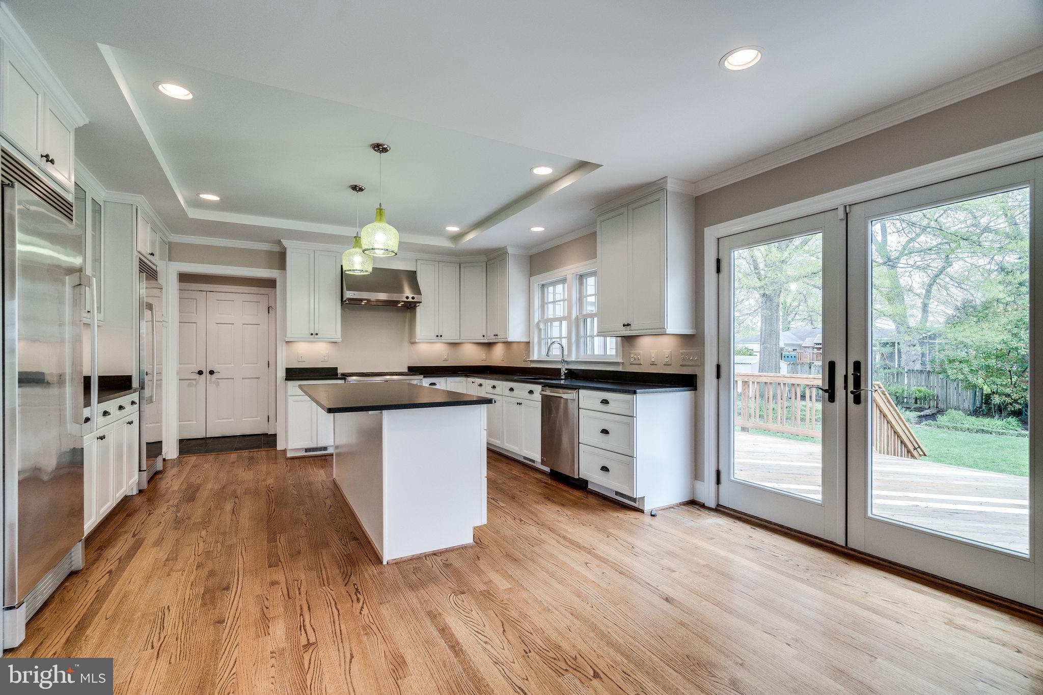 COLLEGE PARK - Residential