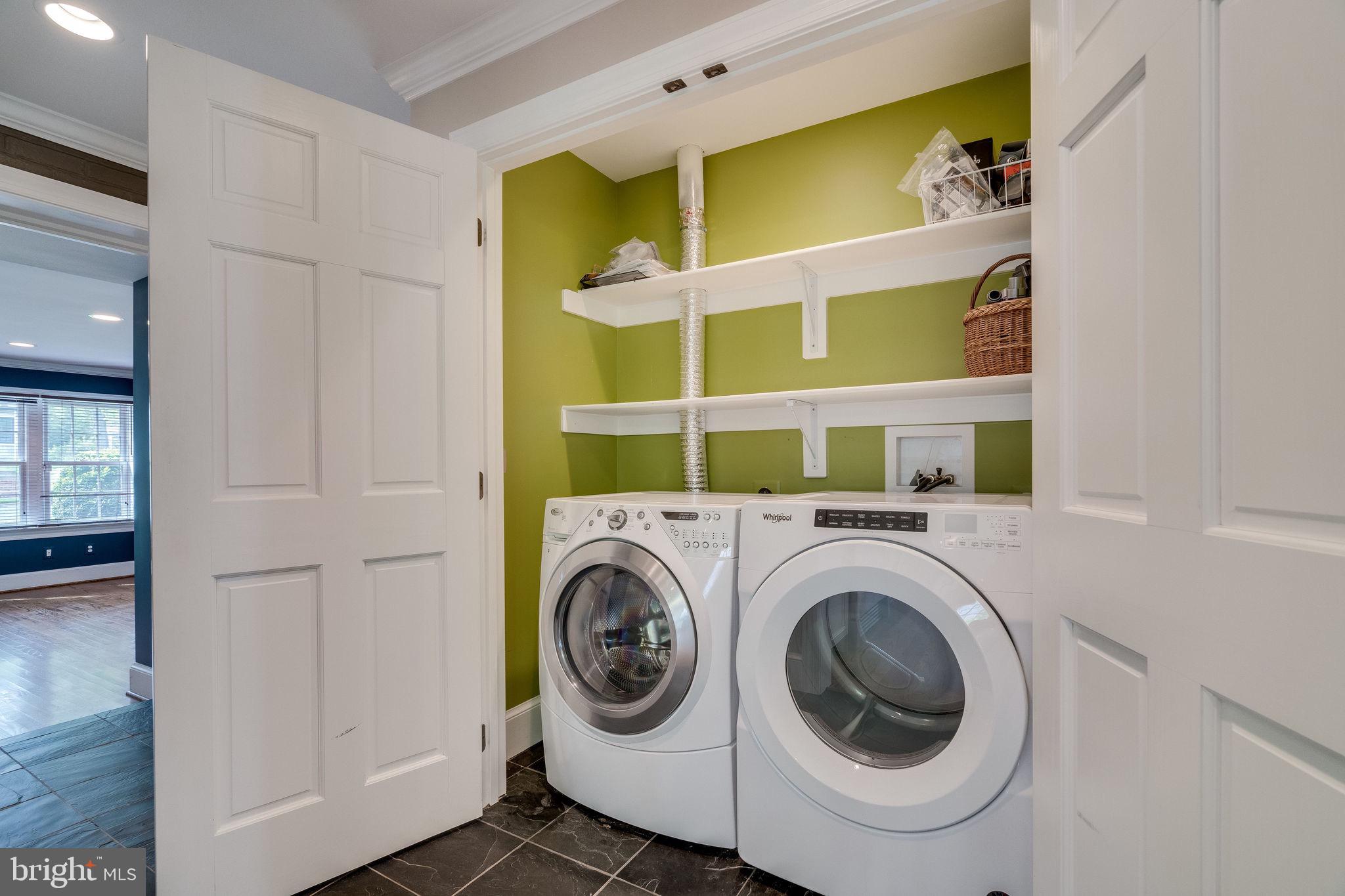 COLLEGE PARK - Residential