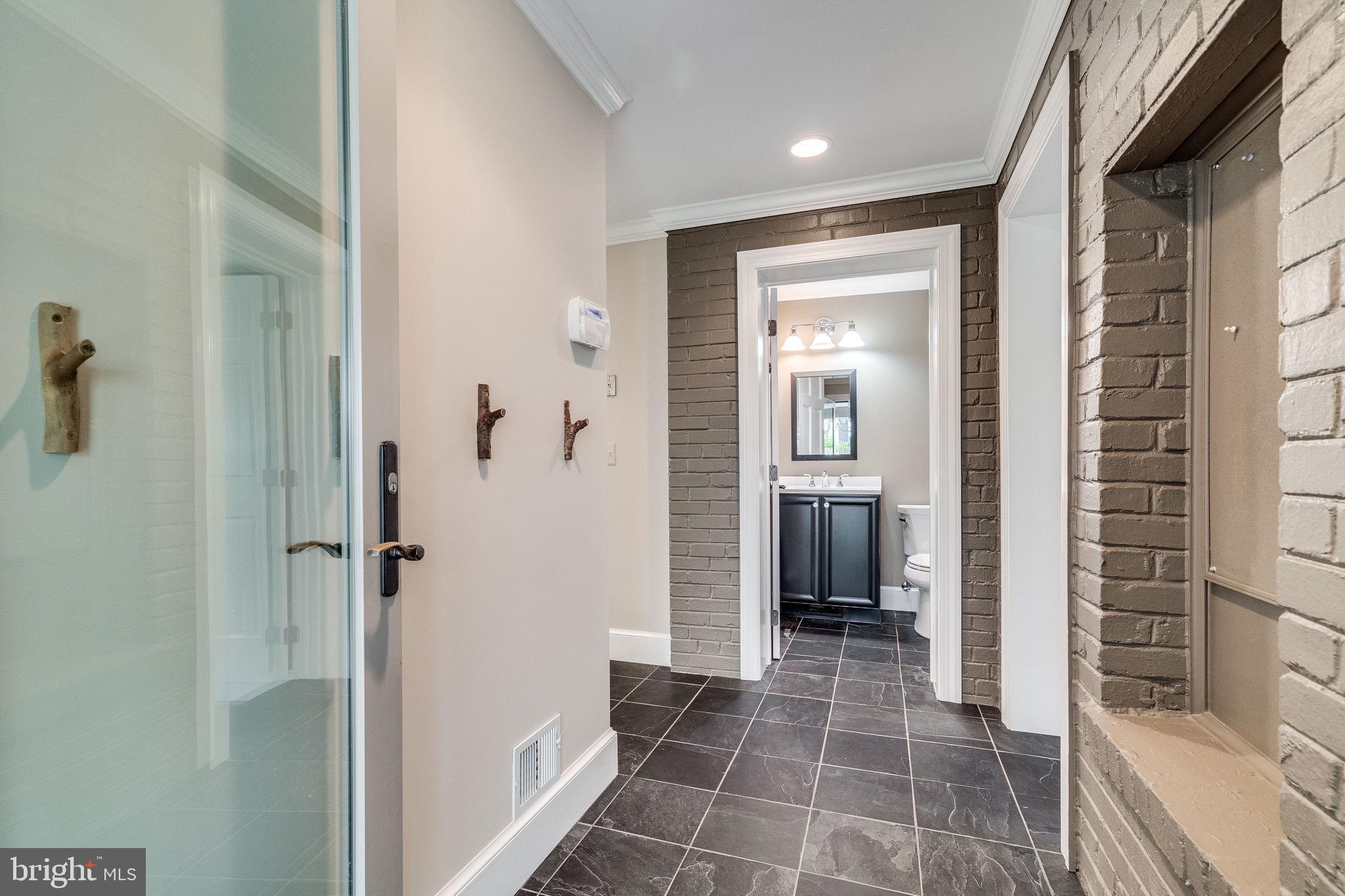 COLLEGE PARK - Residential